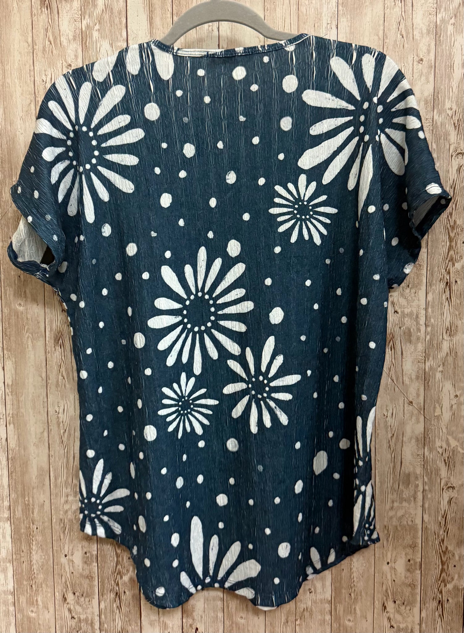 Size S JESS & JANE BLUE AND WHITE Top