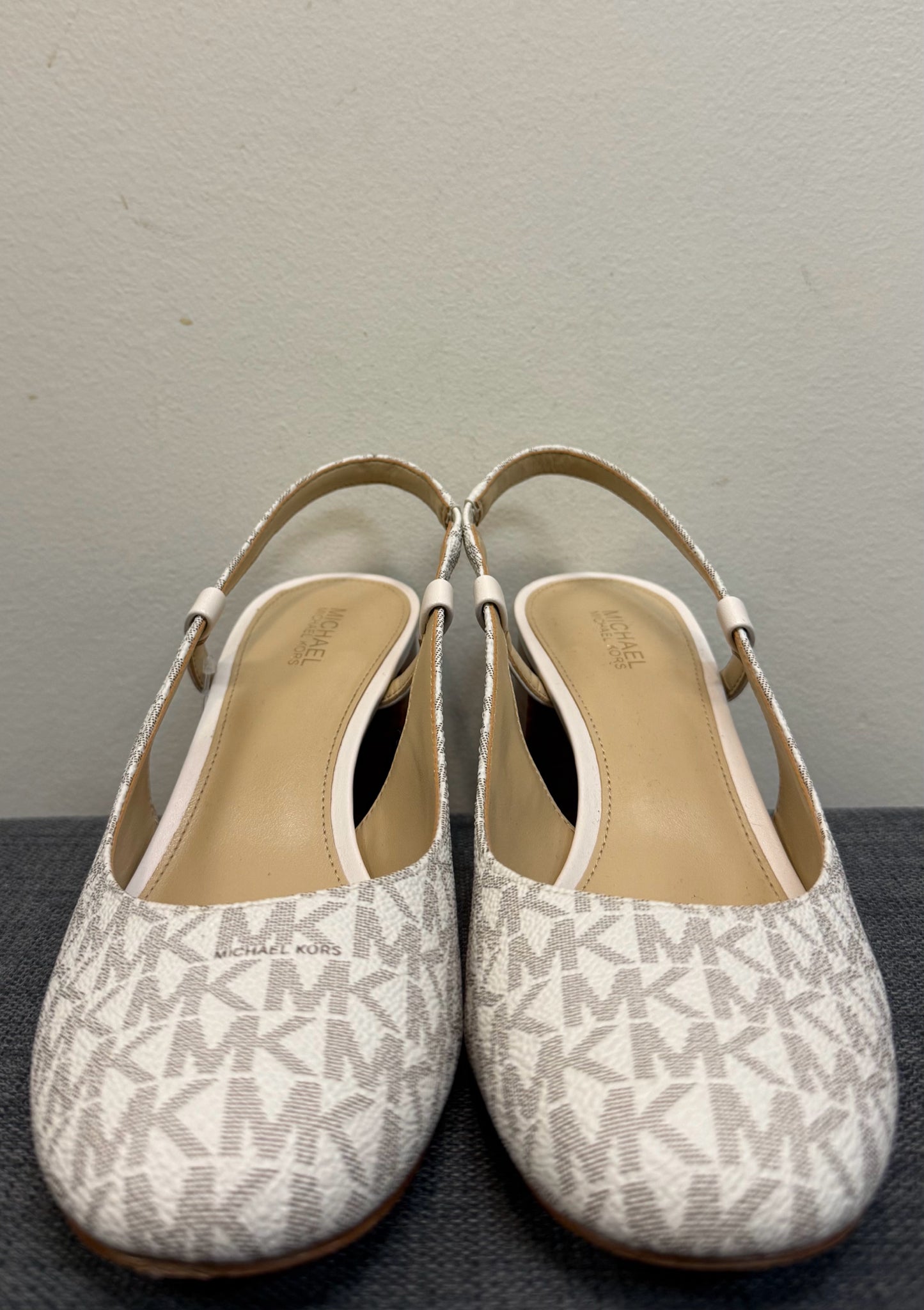7 MICHAEL KORS Cream SHOES