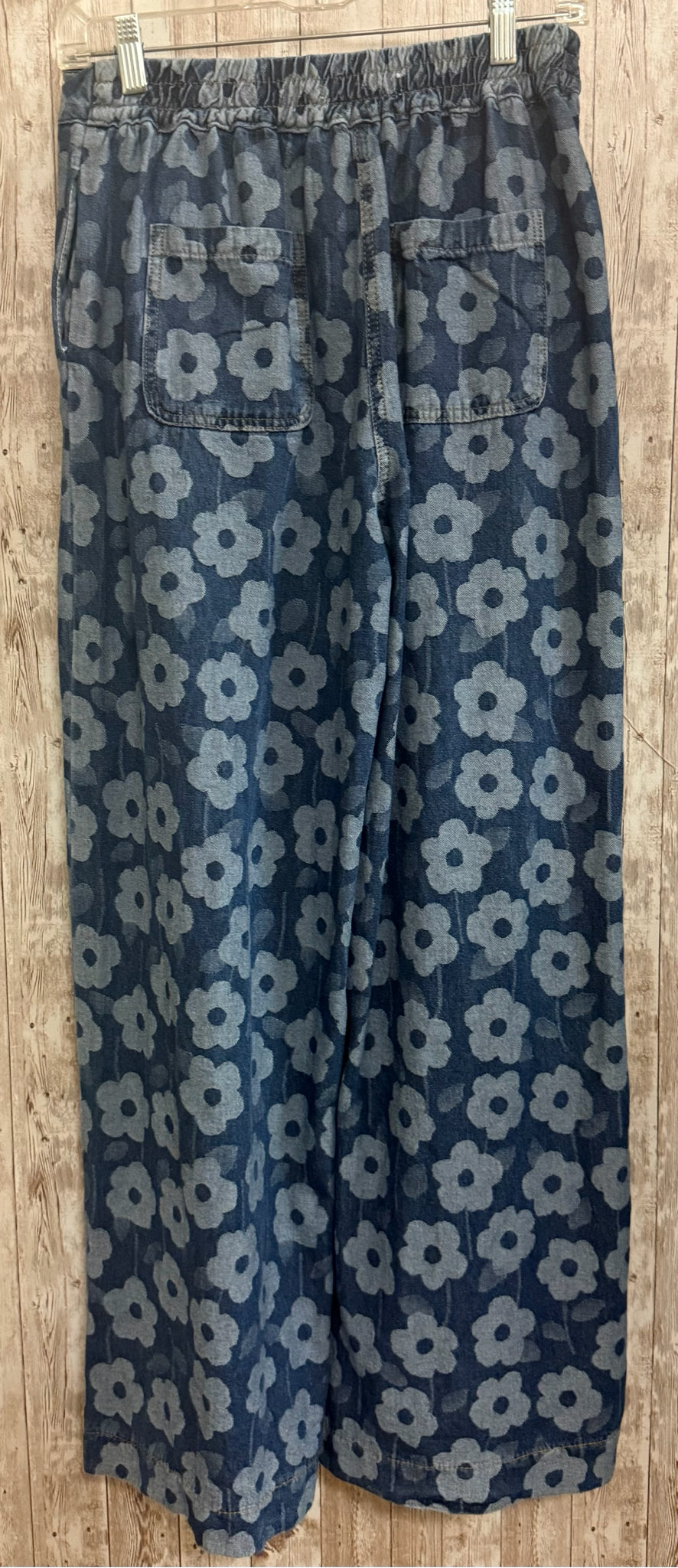 Size L HYFVE DENIM FLORAL Pants