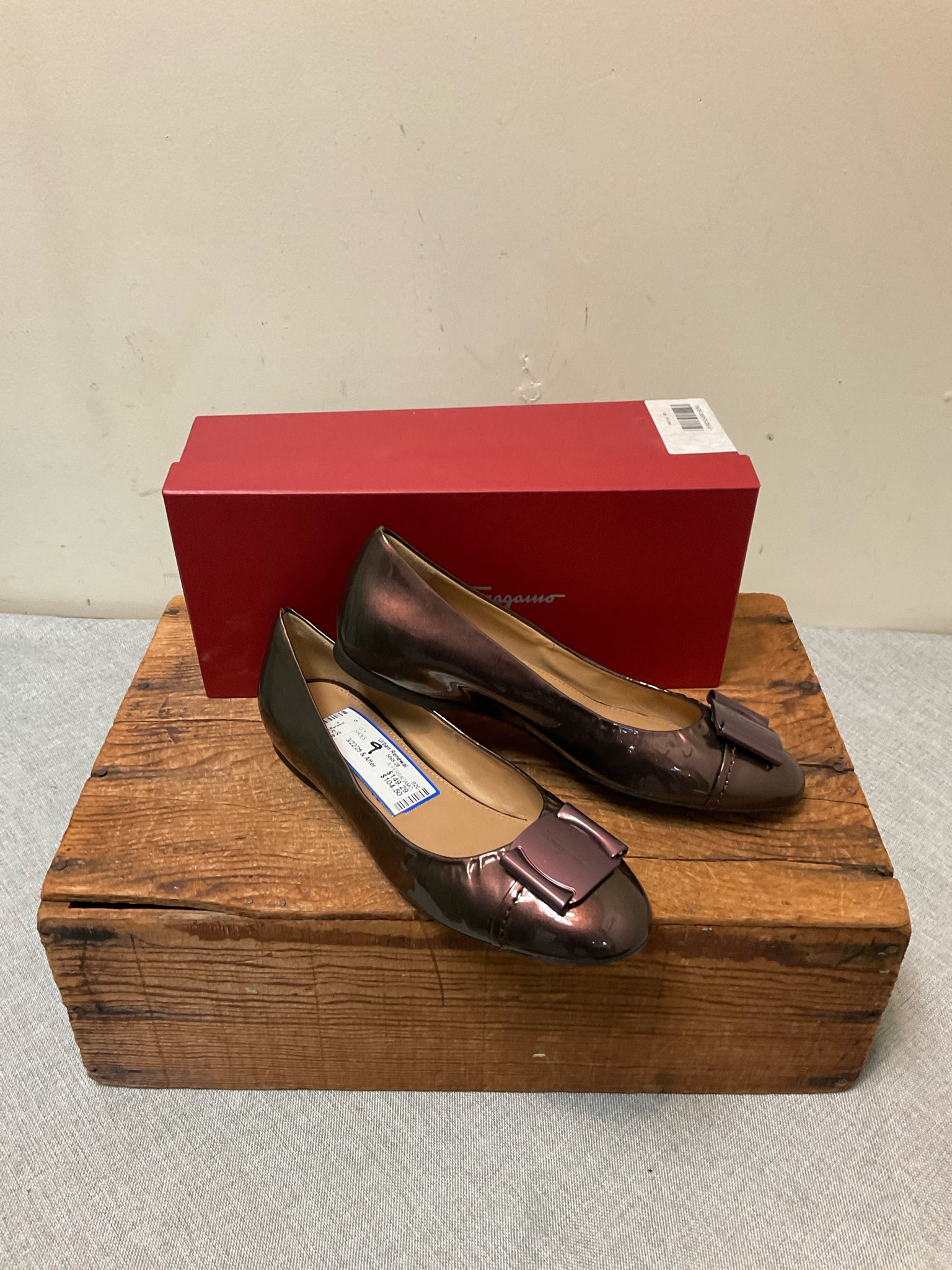 FERRAGAMO 9 Burgundy SHOES