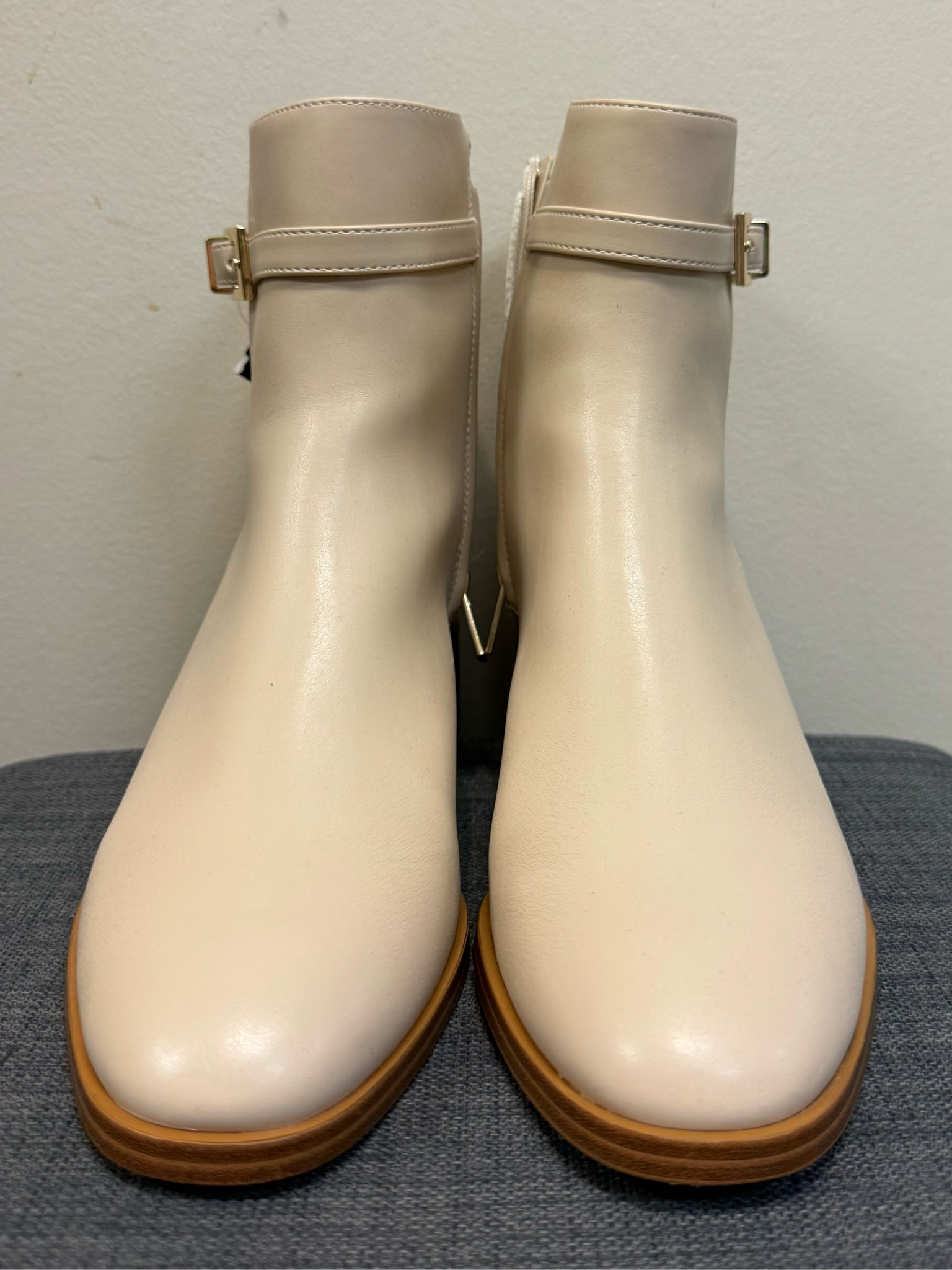 9 CALVIN KLEIN Beige Boots