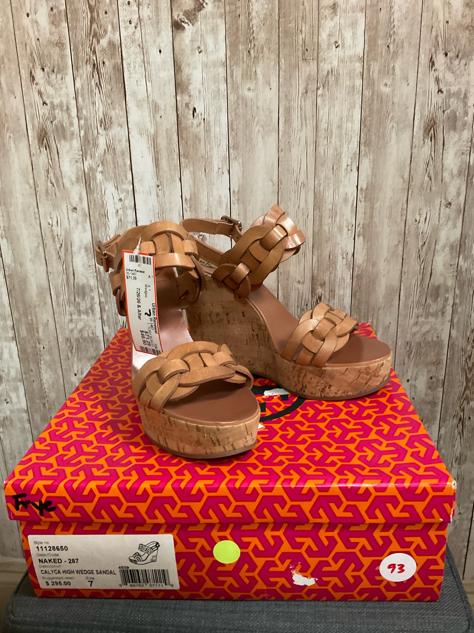 7 TORY BURCH Brown Wedges