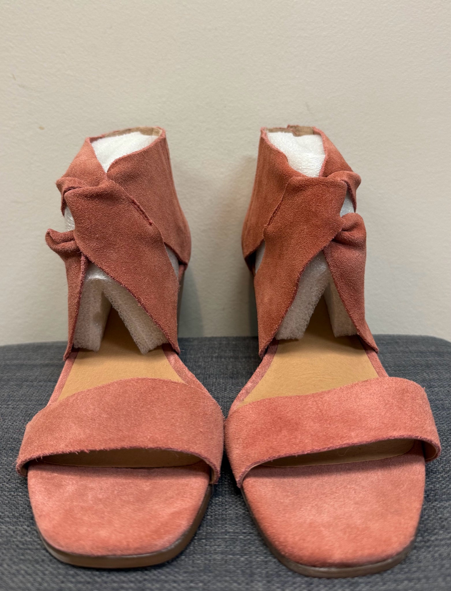 8.5 LUCKY BRAND ROSE Wedges