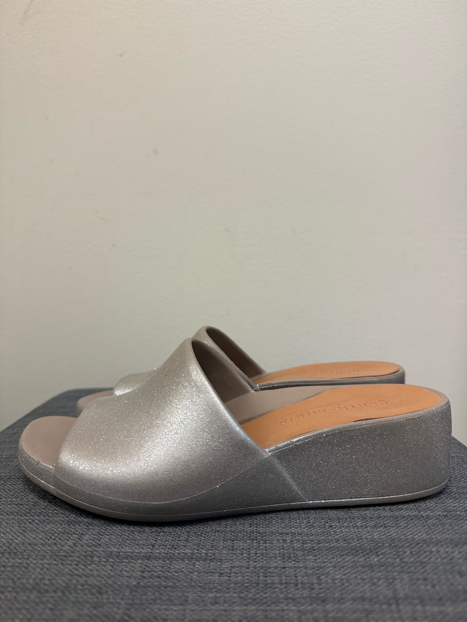 7 GENTLE SOUL Pewter Sandals