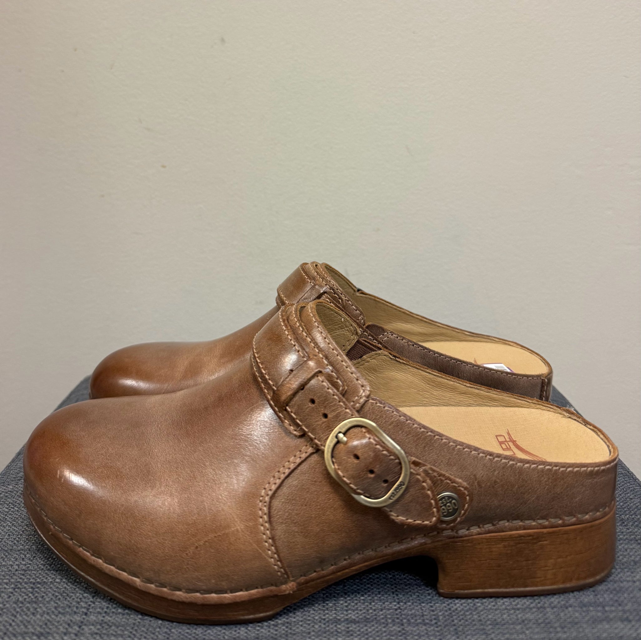 7 DANSKO Brown SHOES