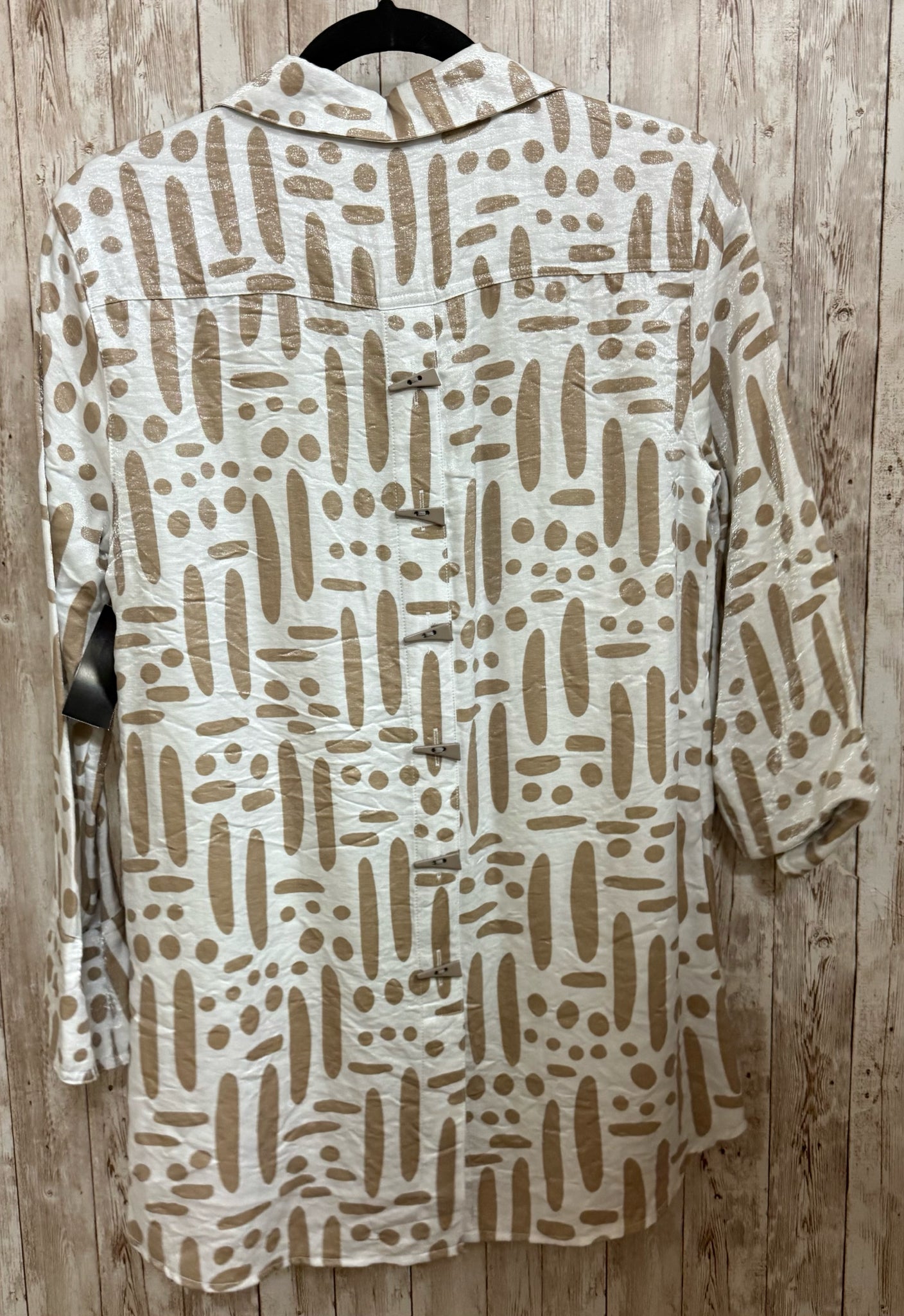Size S MULTIPLES White and tan print Top