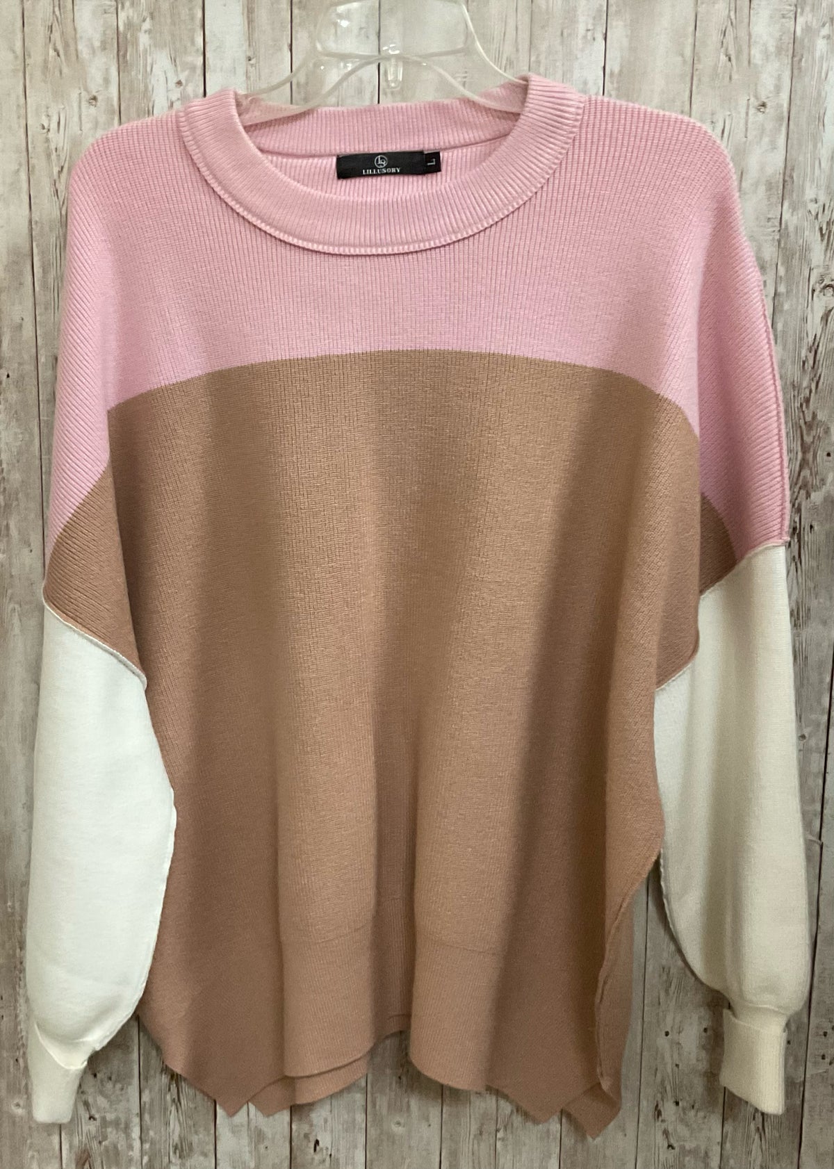 Size L LILLUSORY TAN AND PINK Sweater