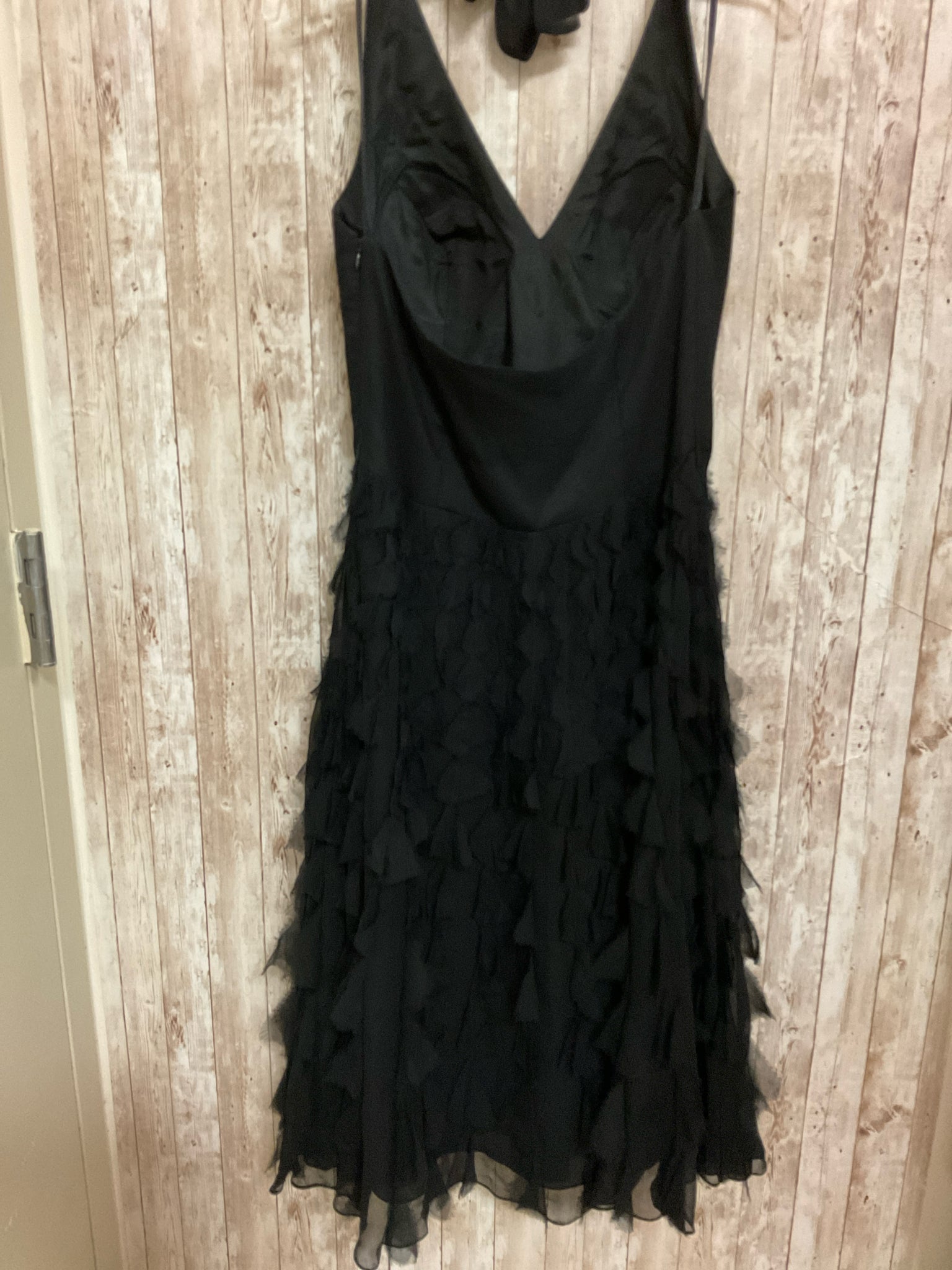 Size 8 WHITEHOUSE/BLACK MKT Black Dress
