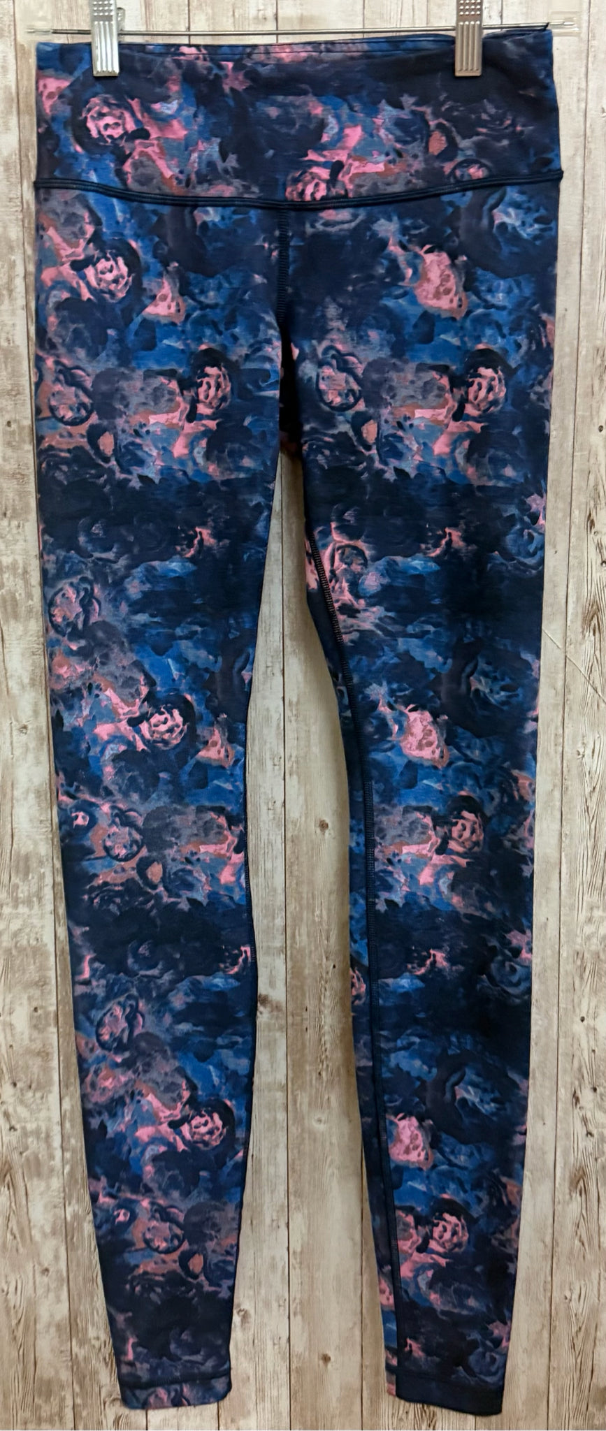 Size 6 LULULEMON Blue Print Leggings