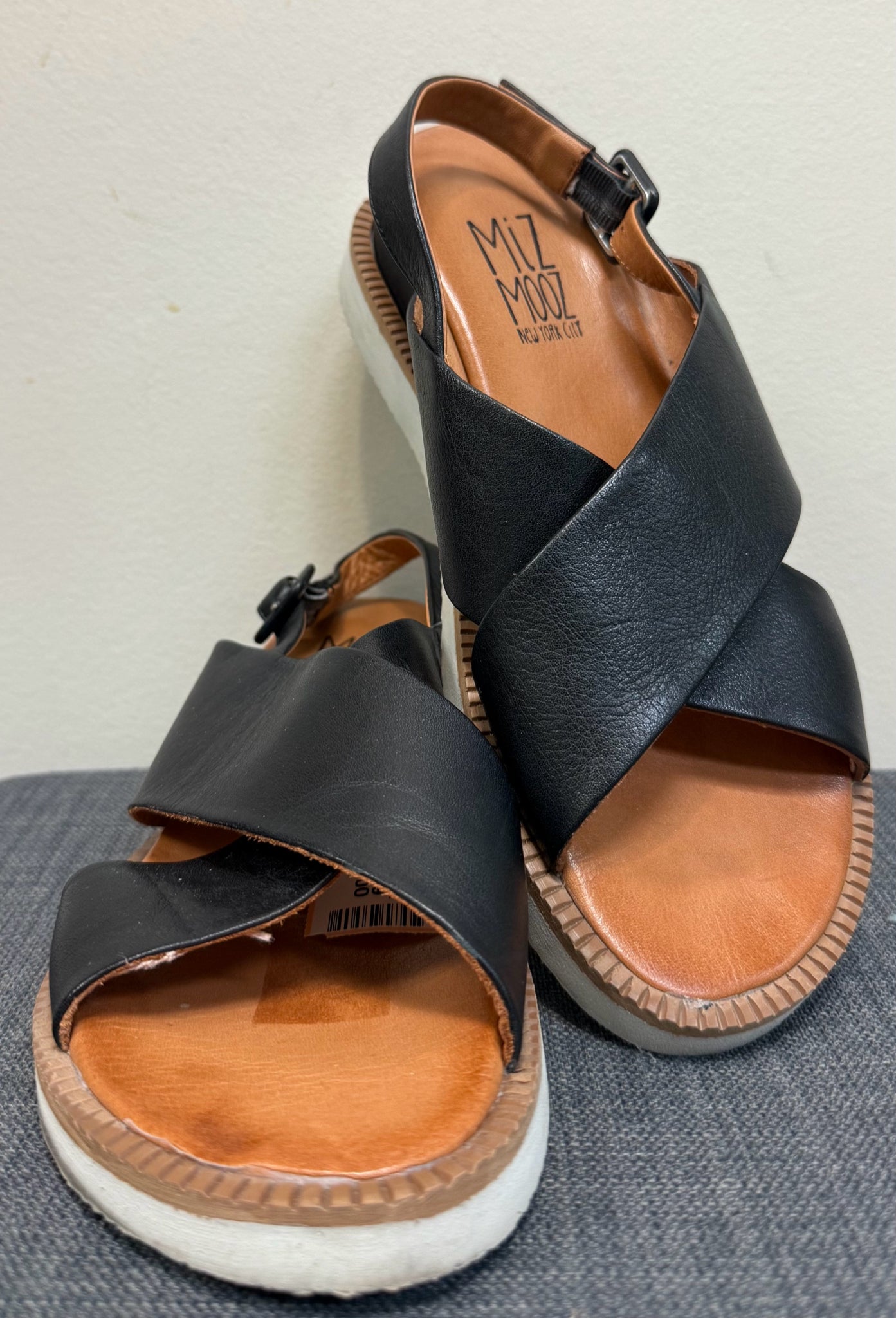 7.5 MIZ MOOZ Black Sandals