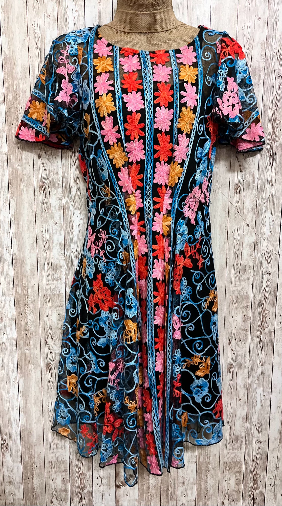 EVA FRANCO Size 2 BLACK AND PINK AND RED FLORAL 2 PC Dress
