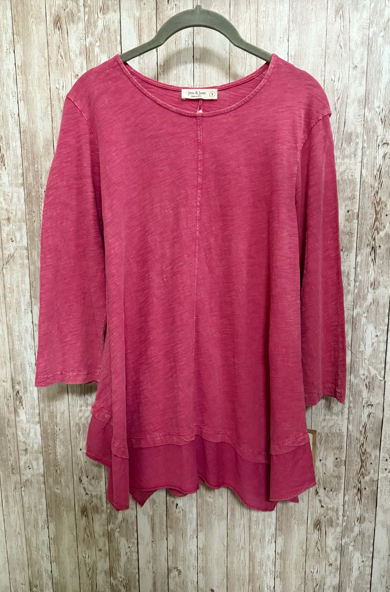 Size S JESS & JANE BERRY Top