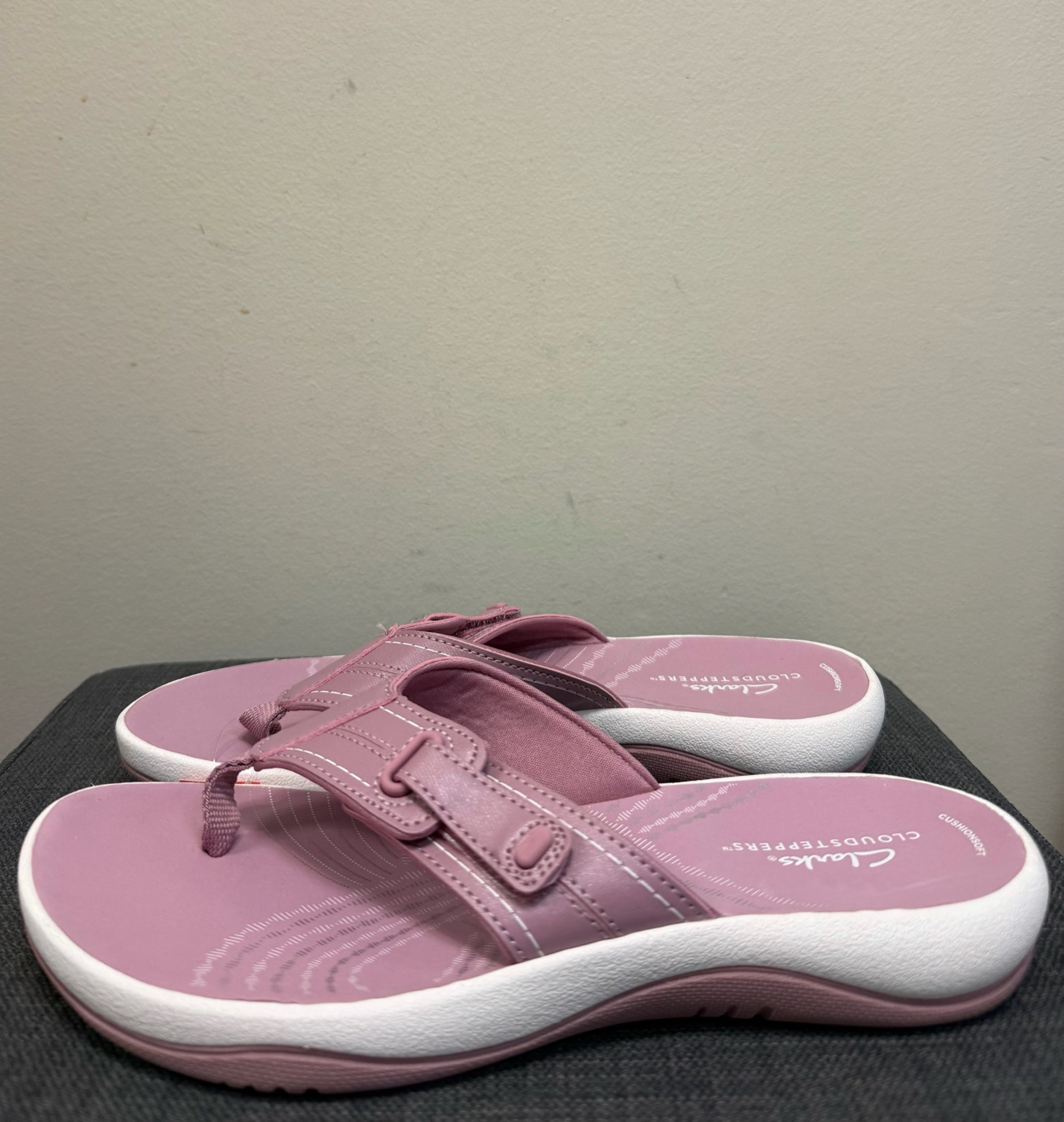 7 CLARKS Mauve FLIP FLOP