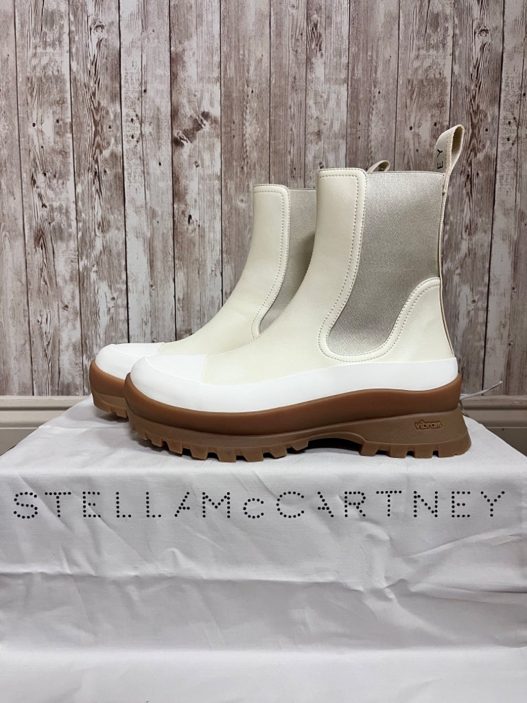 10 STELLA MCCARTNEY Cream Boots