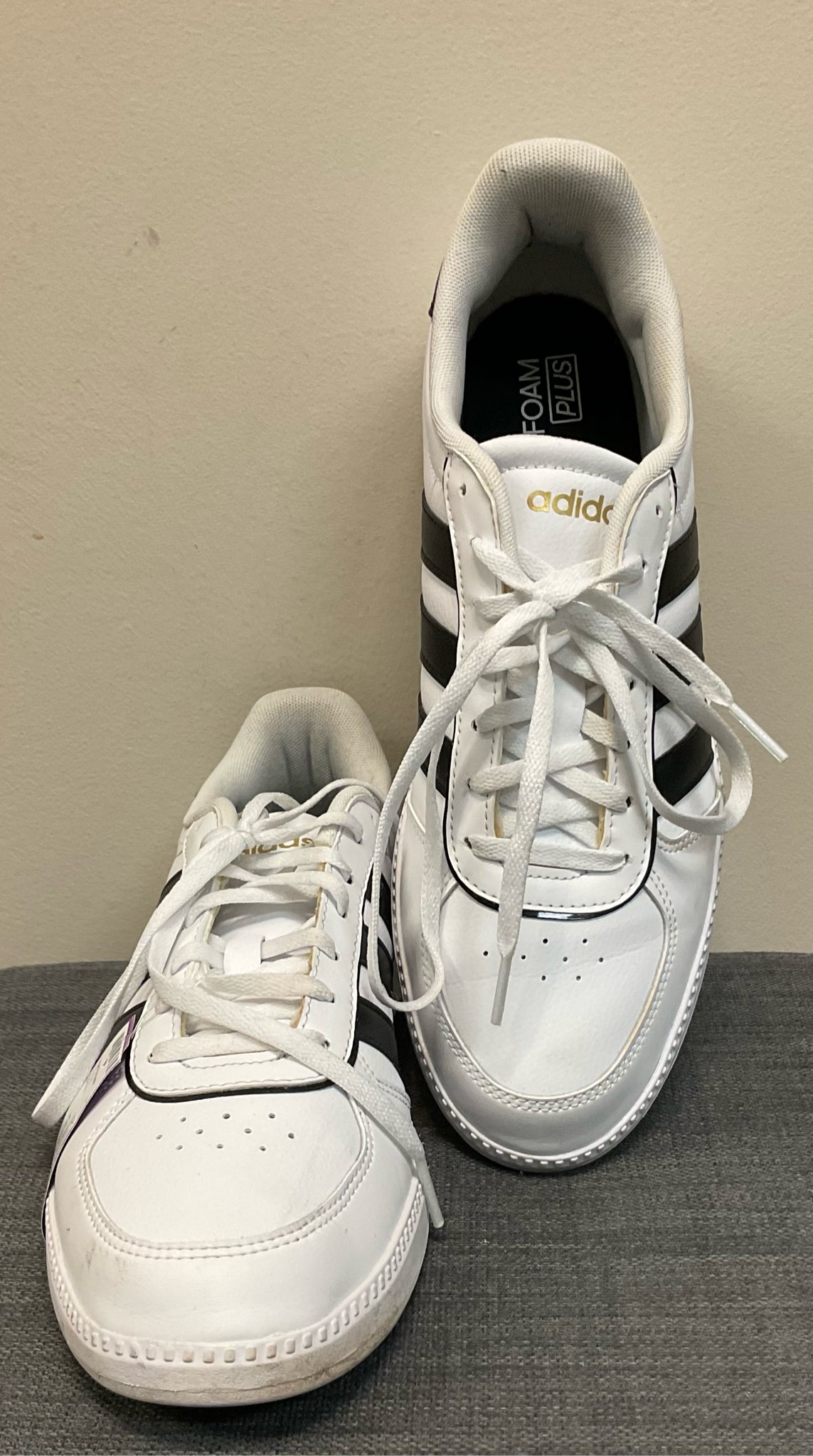 10 ADIDAS White and Black Sneakers