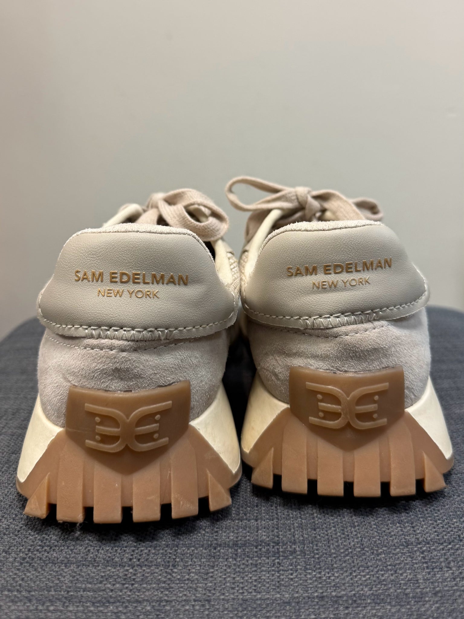 9.5 SAM EDELMAN TAN AND BEIGE SHOES