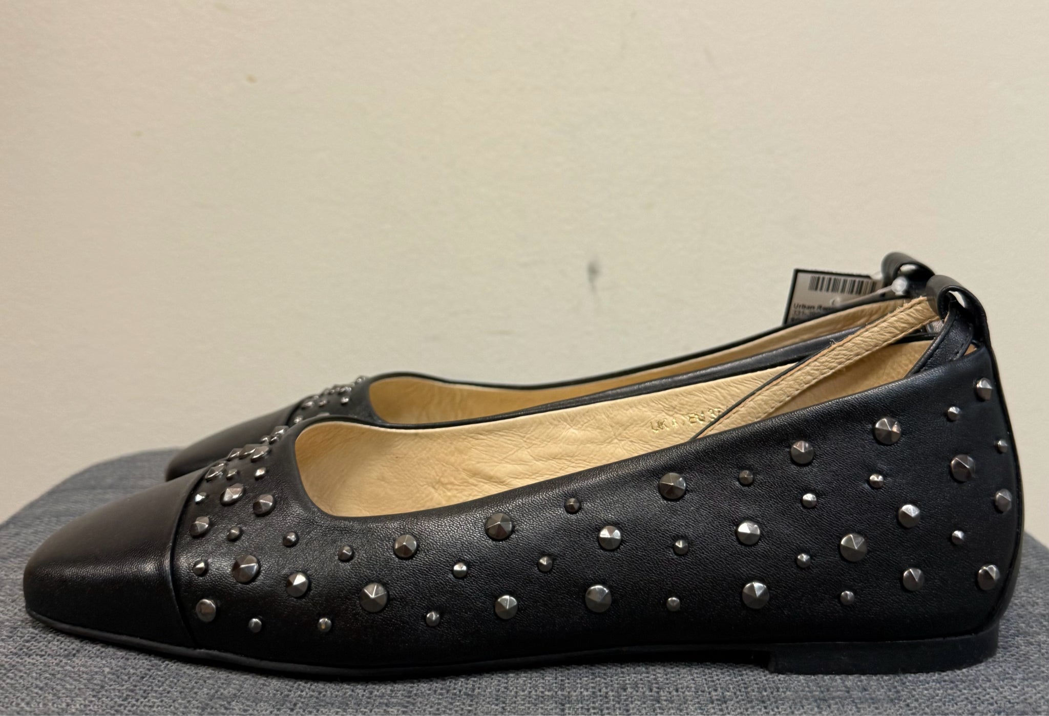 6 SAINT + SOFIA Black SHOES