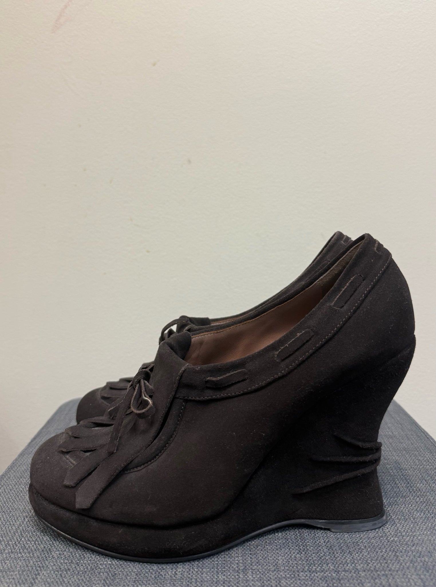 BOTTEGA VENETA 8.5 DARK BROWN SHOES