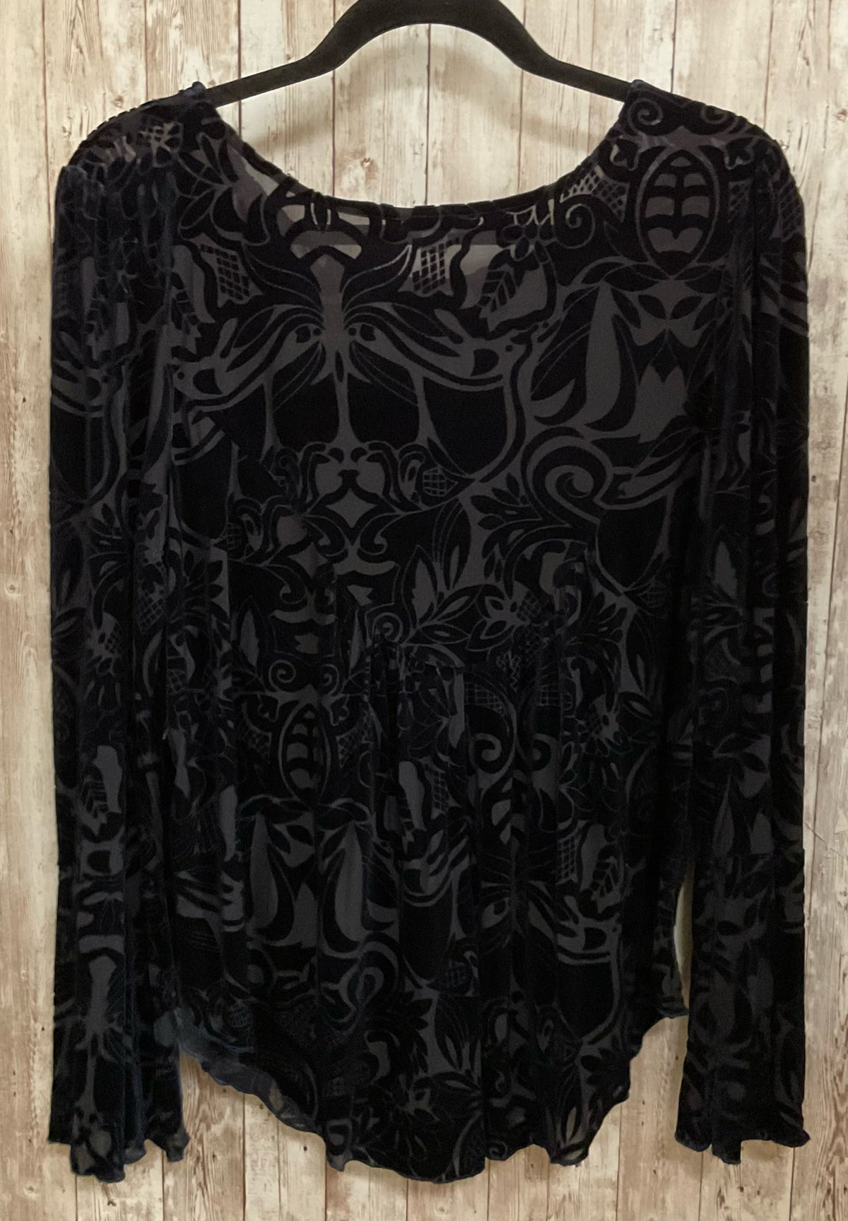 Size L ULTRA PINK Black Top