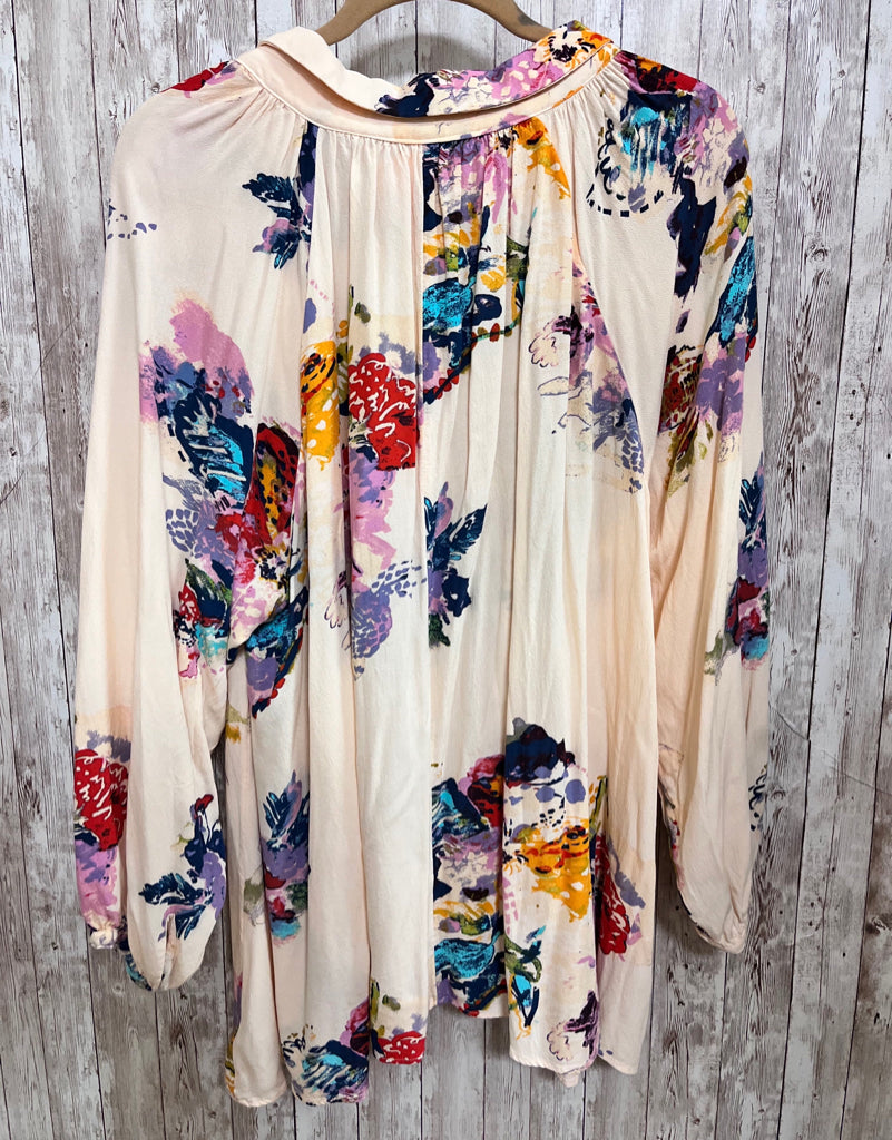 FREE PEOPLE Size M Peach Top