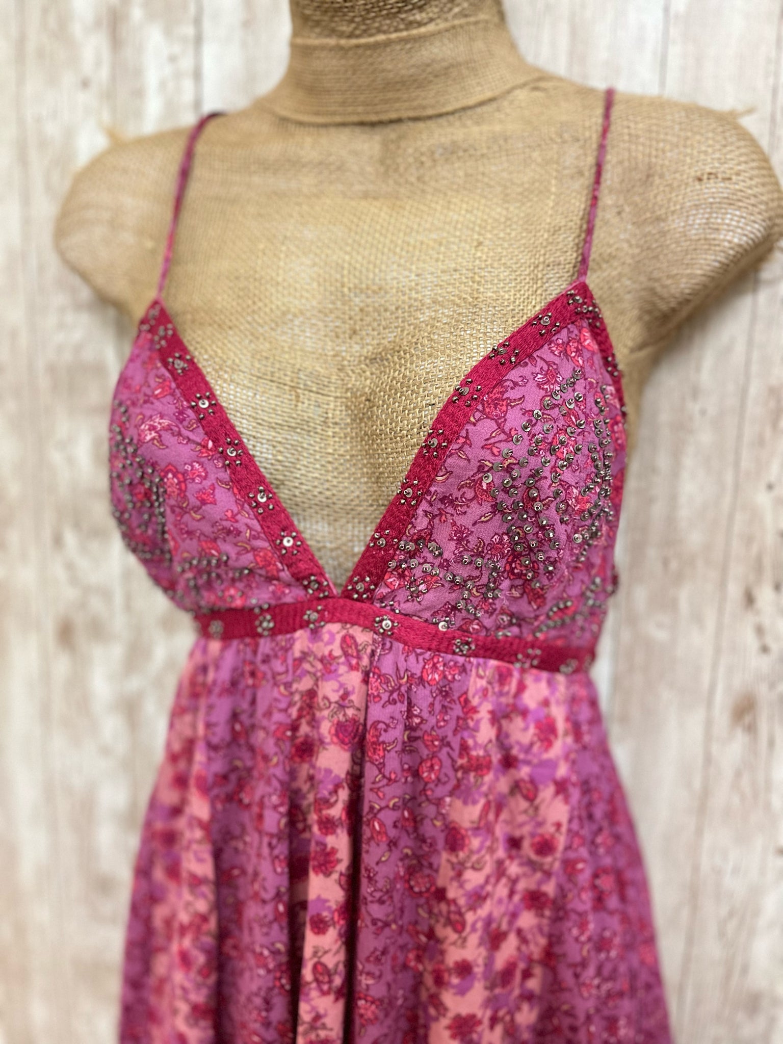 FREE PEOPLE Size M PURPLE AND RASPBERRY FLORAL Dress