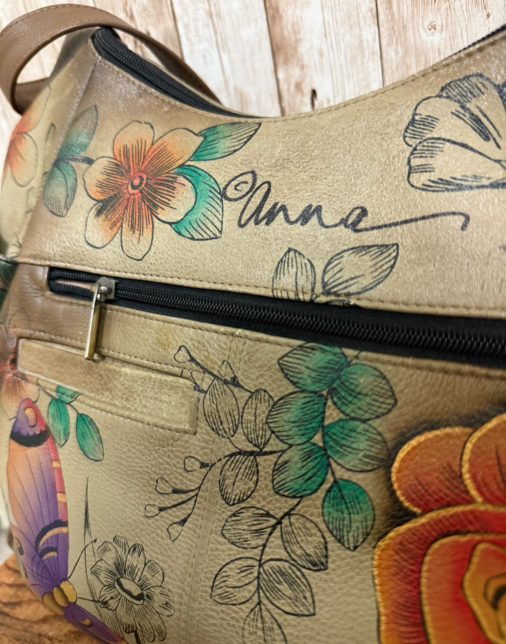 ANUSCHKA Purse
