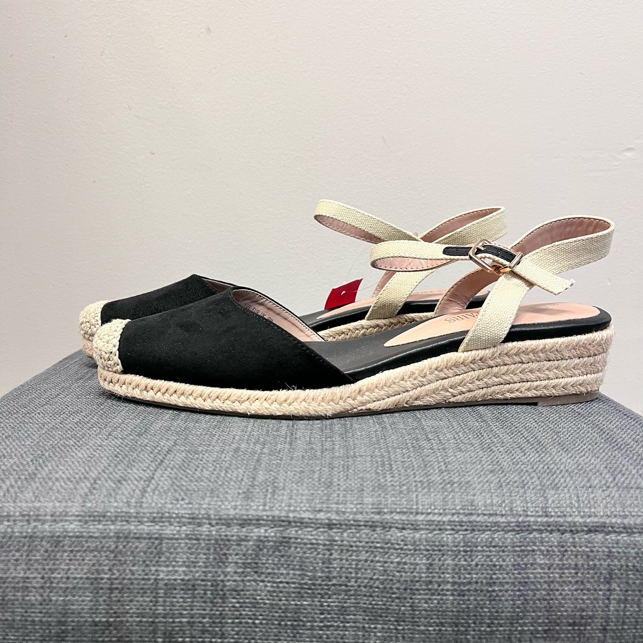 9 DREAM PAIRS Black SHOES