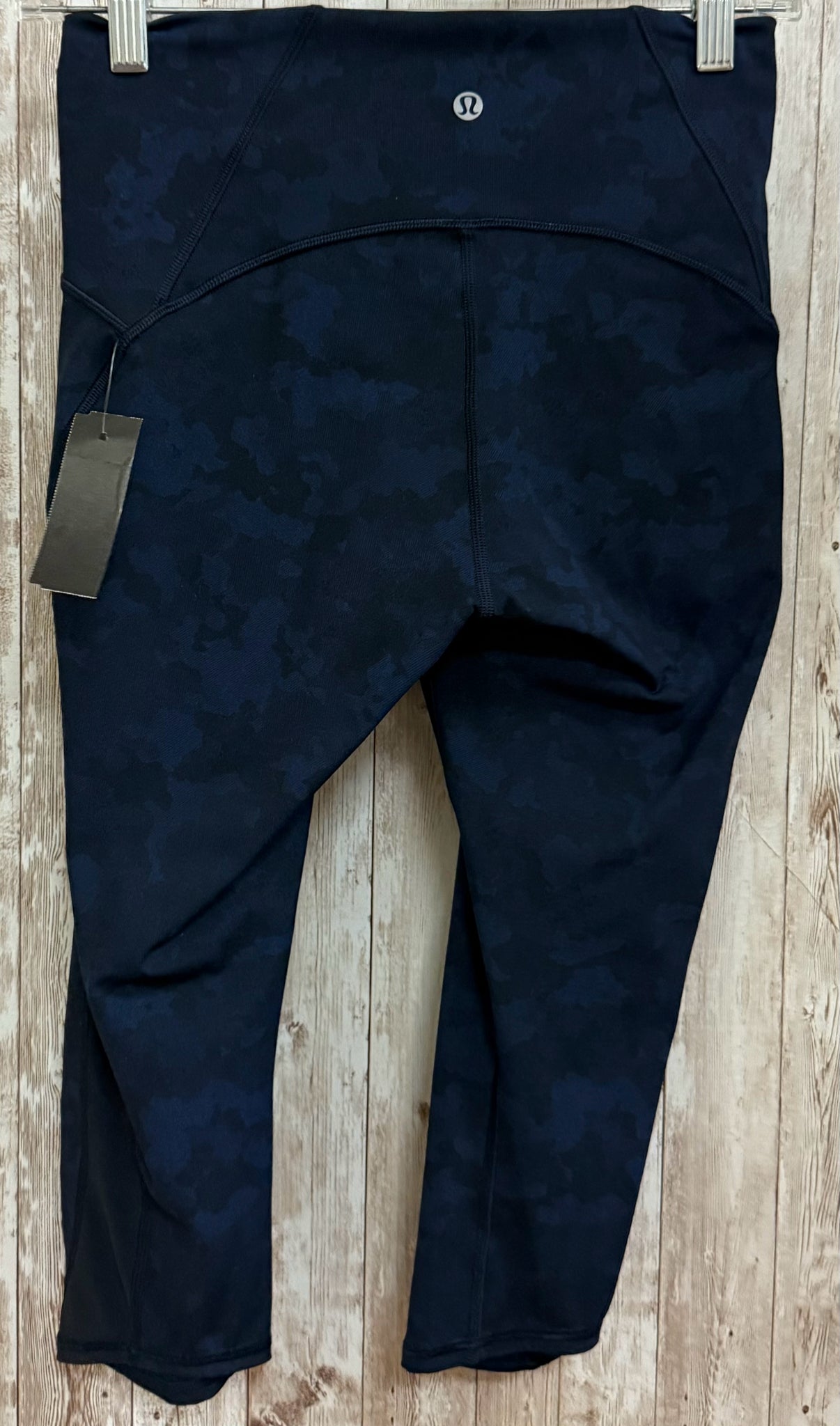 Size 6 LULULEMON BLUE AND BLACK PRINT Leggings