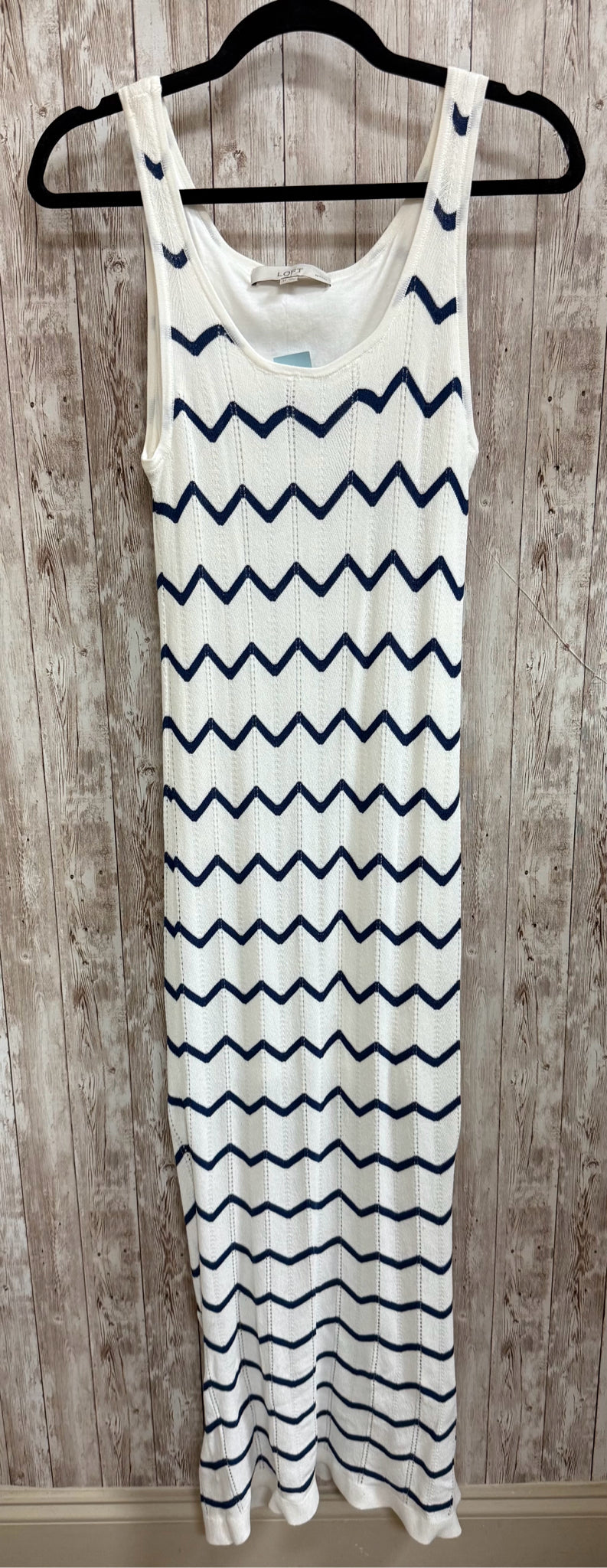 Size S/P LOFT WHITE AND BLUE Dress