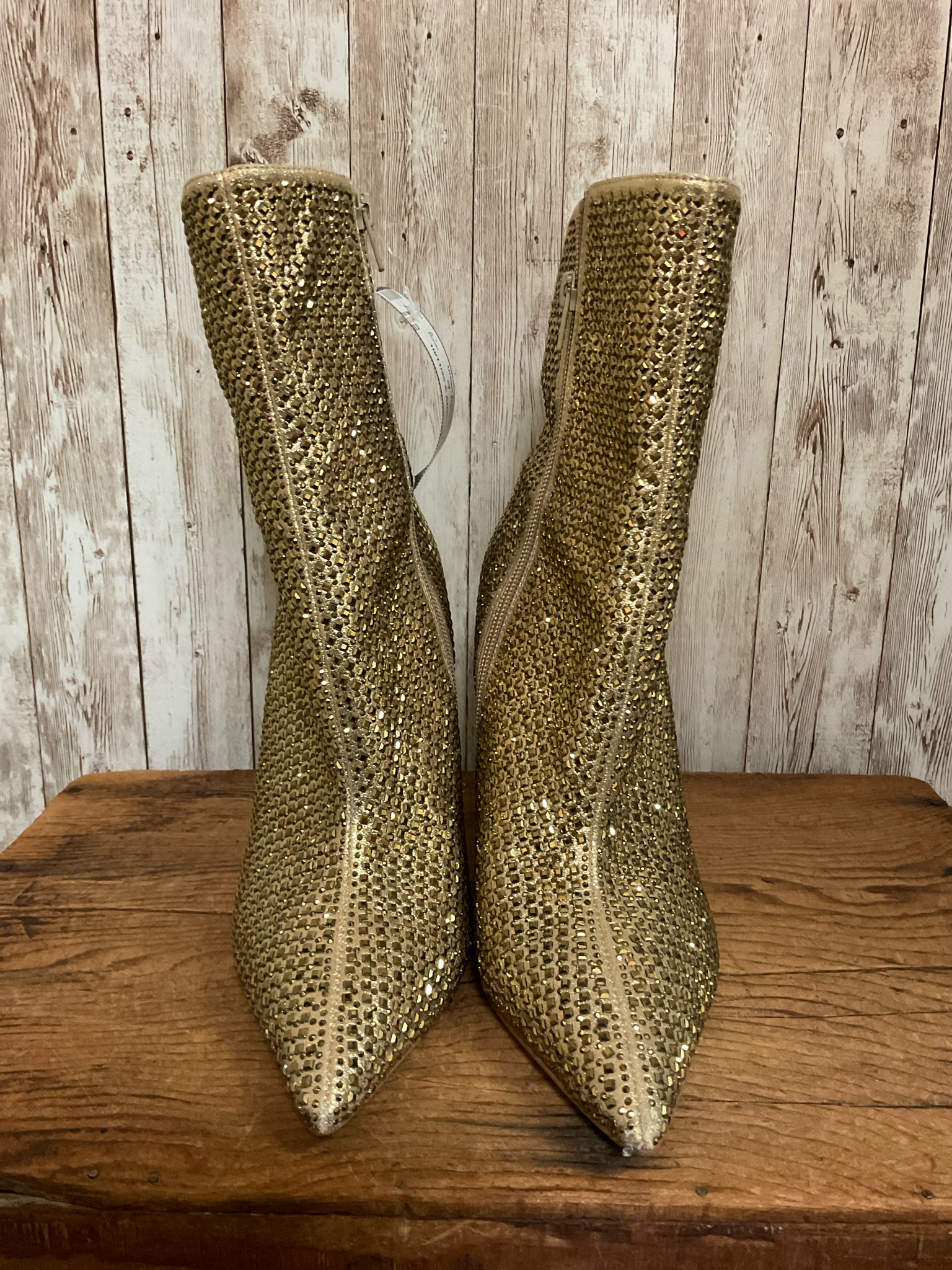 9 STEVE MADDEN Gold Boots