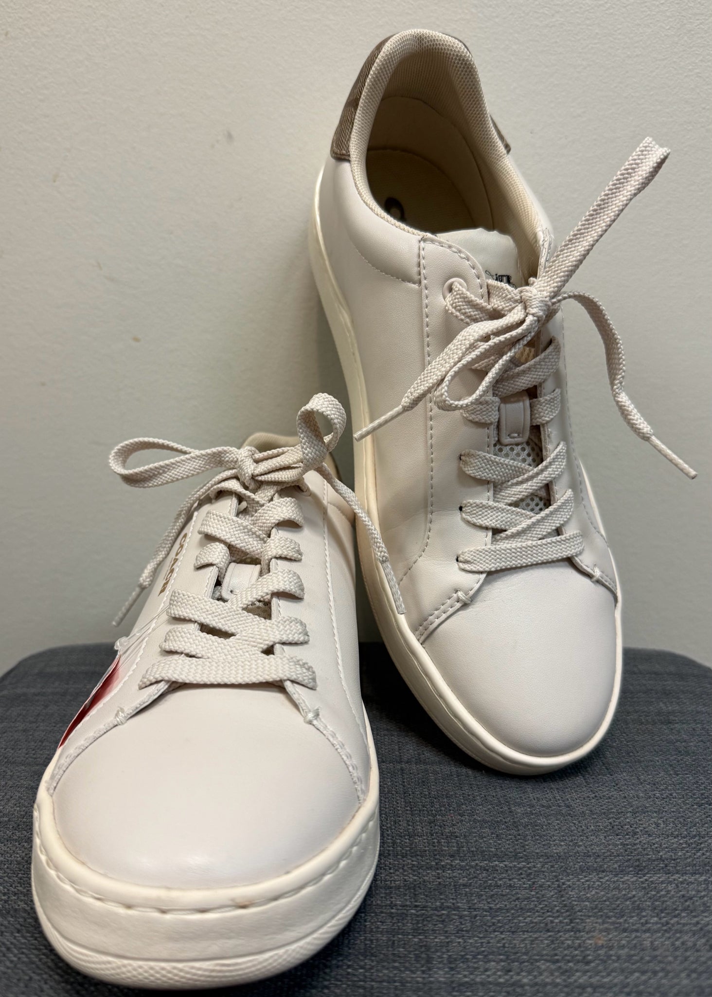 9.5 COACH OFF WHITE SHOES