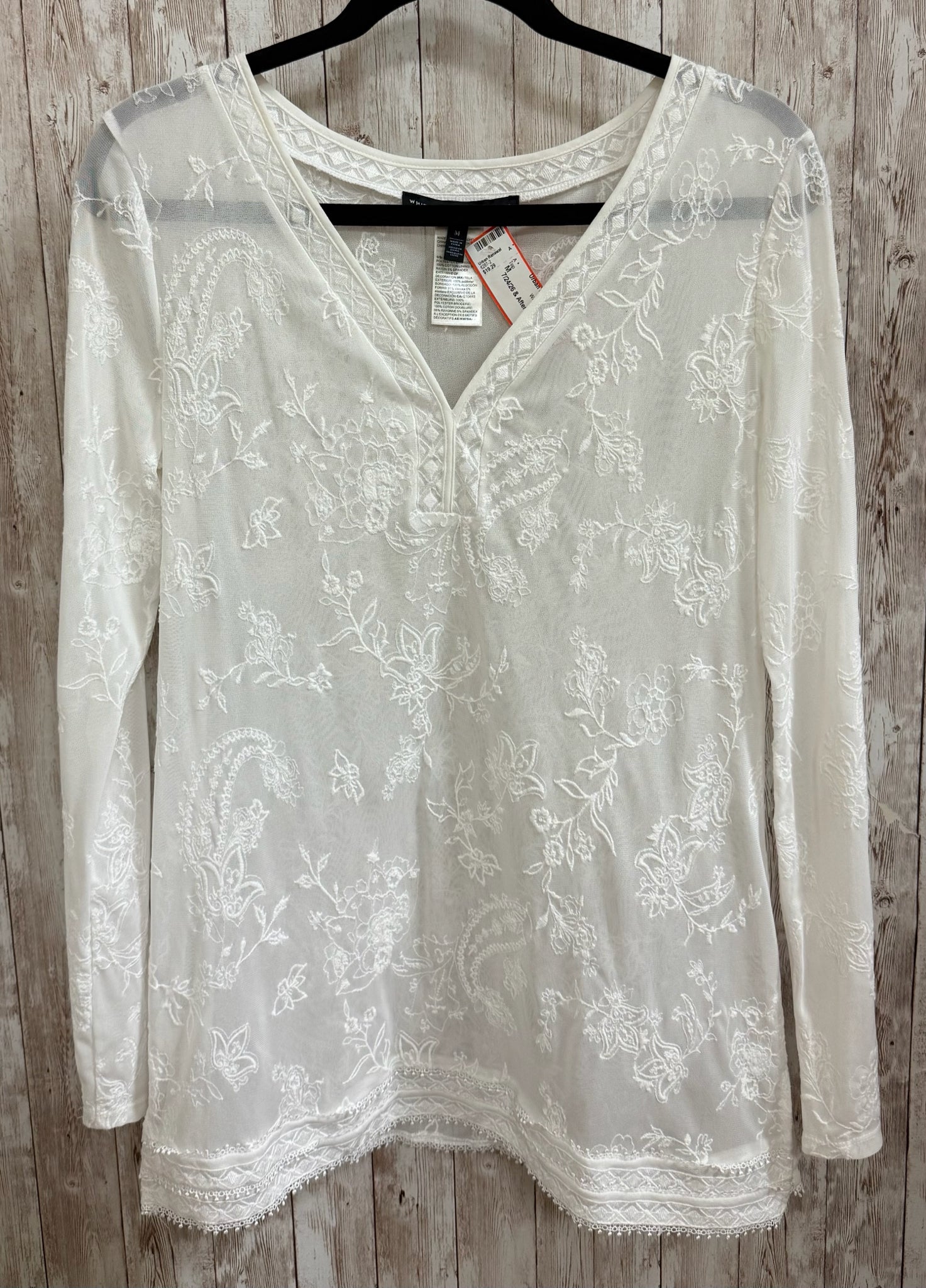 Size M WHITEHOUSE/BLACK MKT White Top