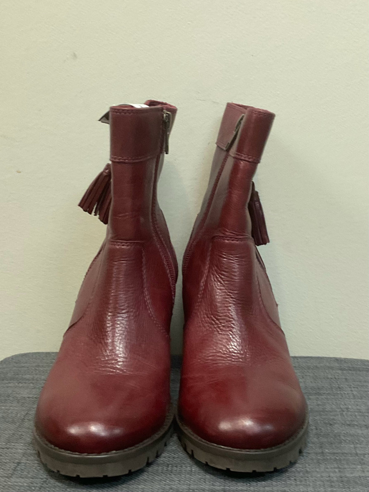 7 JOHNSTON & MURPHY Burgundy Boots