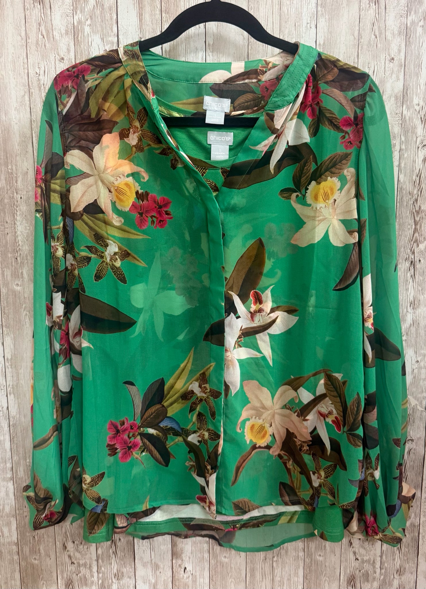 Size M CHICO'S GREEN FLORAL 2 PC SET