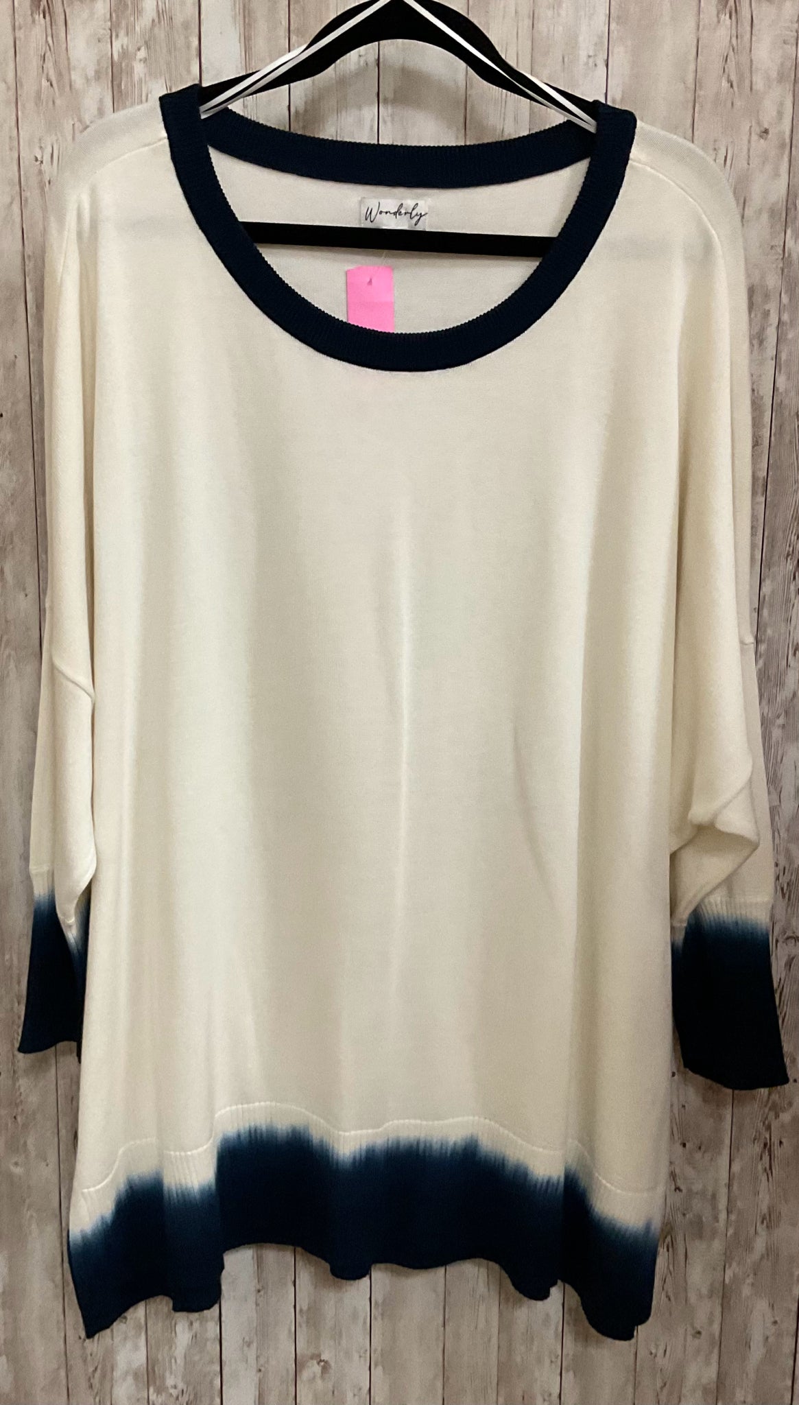 Size 2X WONDERLY BEIGE AND NAVY Top