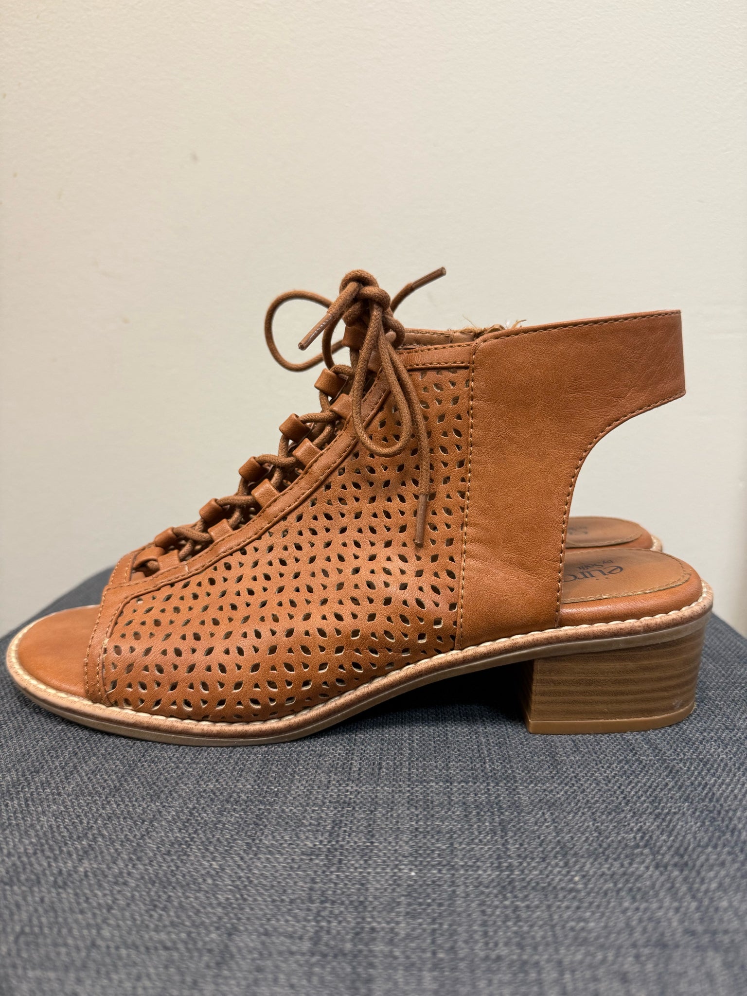8 EURO SOFT Camel SHOES