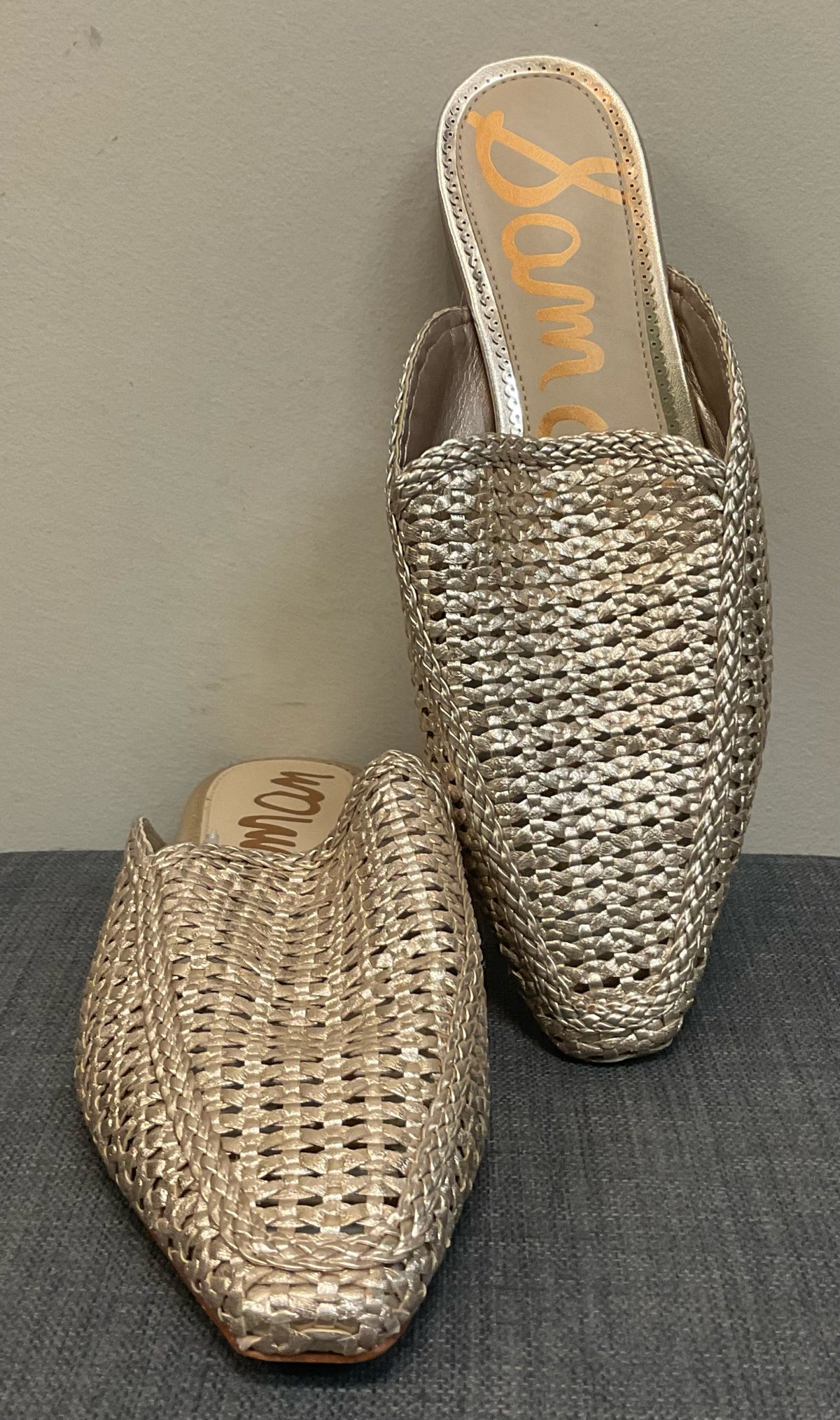 9.5 SAM EDELMAM Gold SHOES