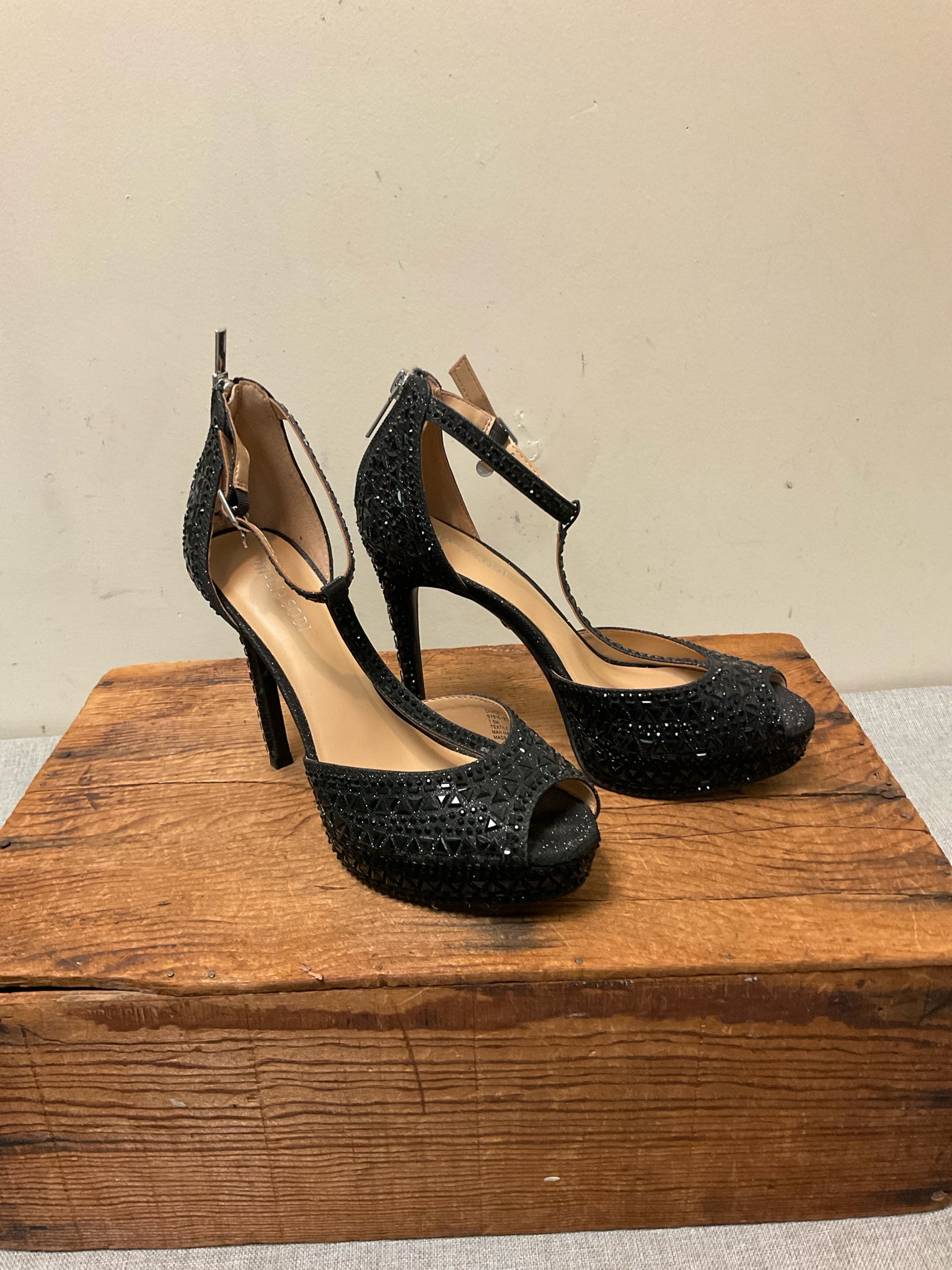 7.5 THALIA SODI Black SHOES