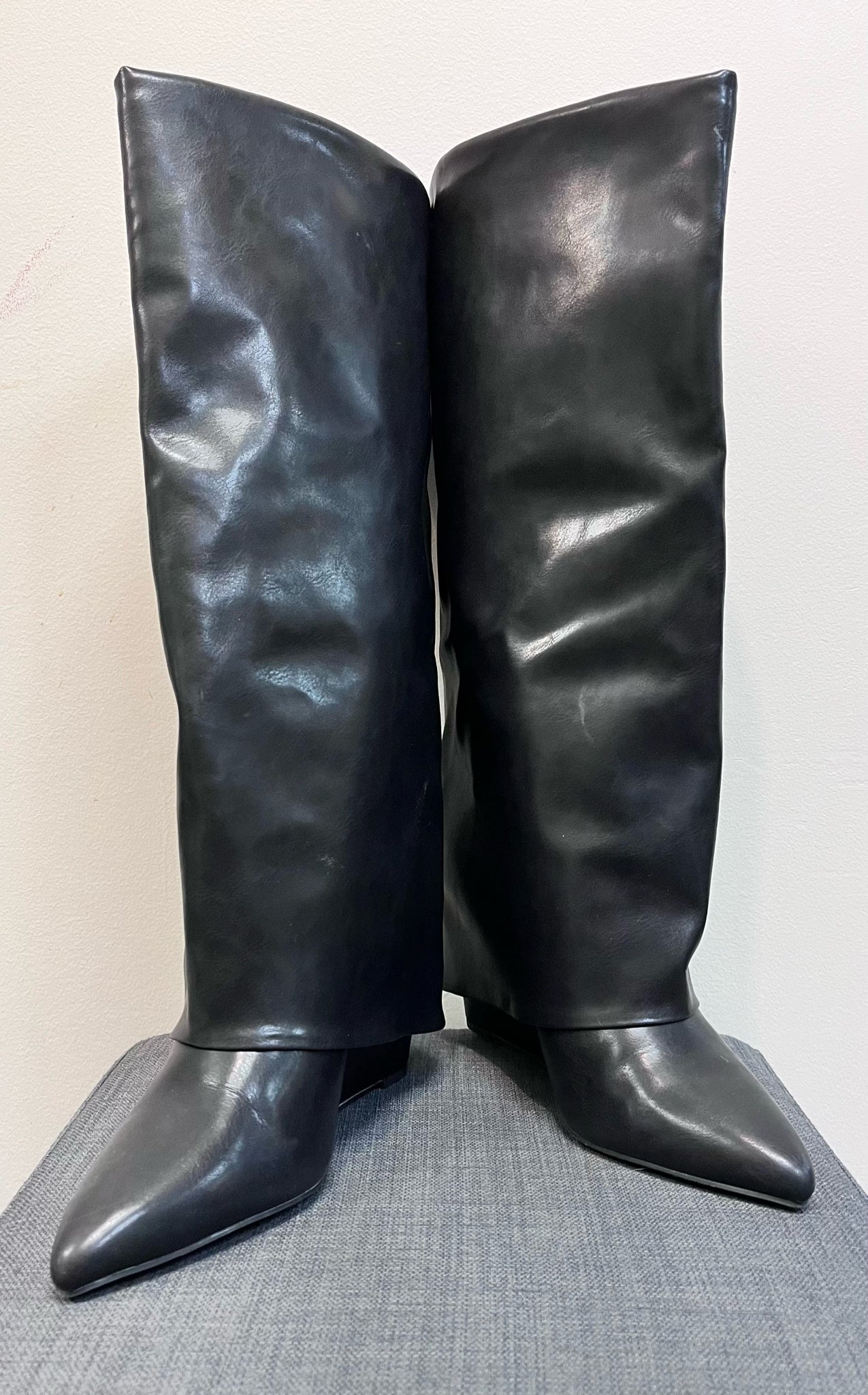 8.5 MADDEN GIRL Black Boots