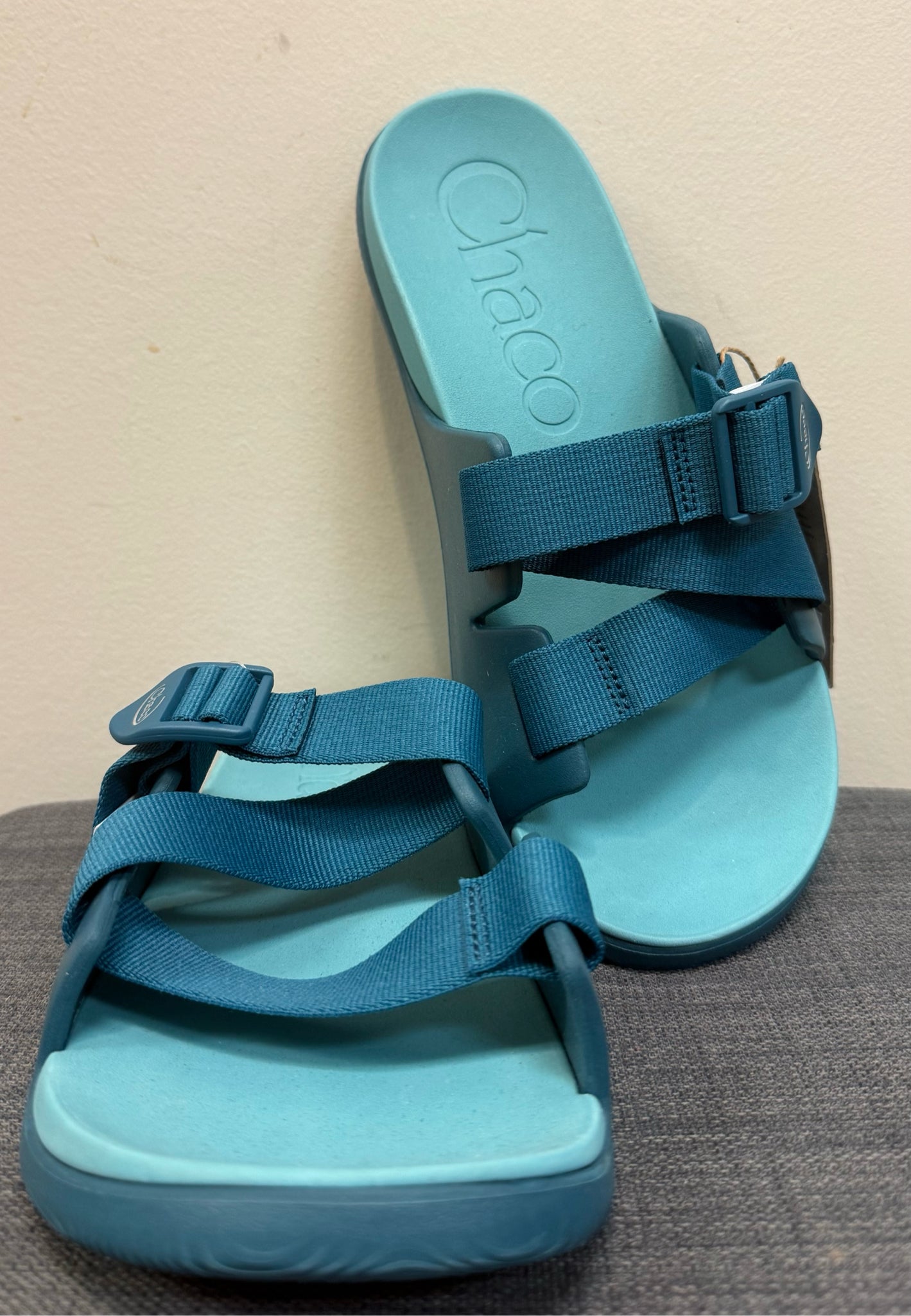 10 CHACO Teal Sandals