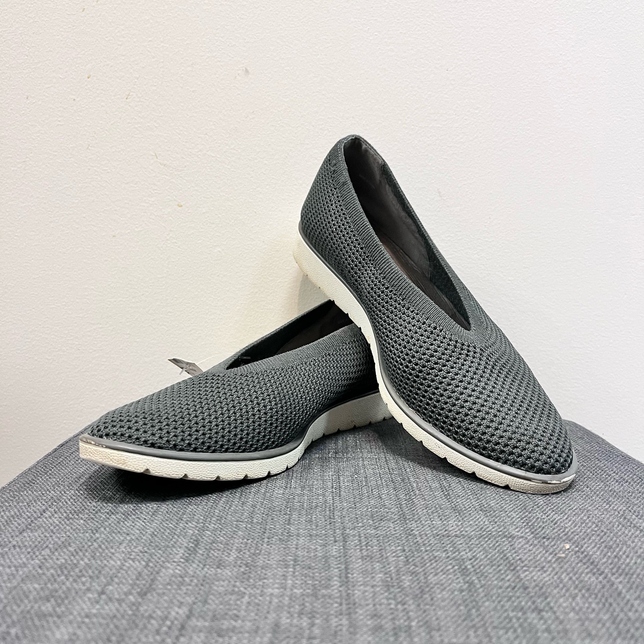 8 EILEEN FISHER GREY SHOES