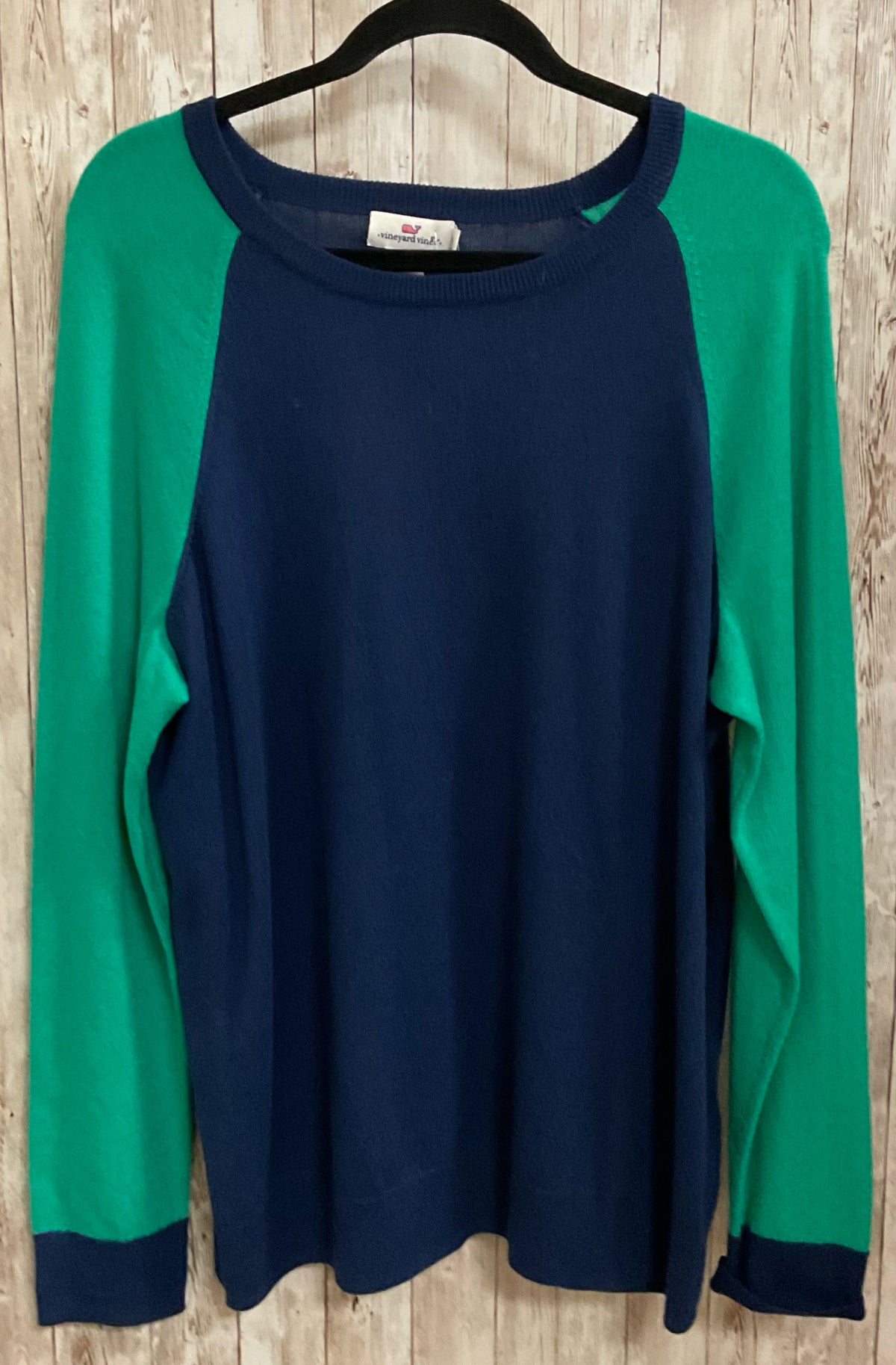Size XL VINEYARD VINES NAVY AND GREEN Sweater