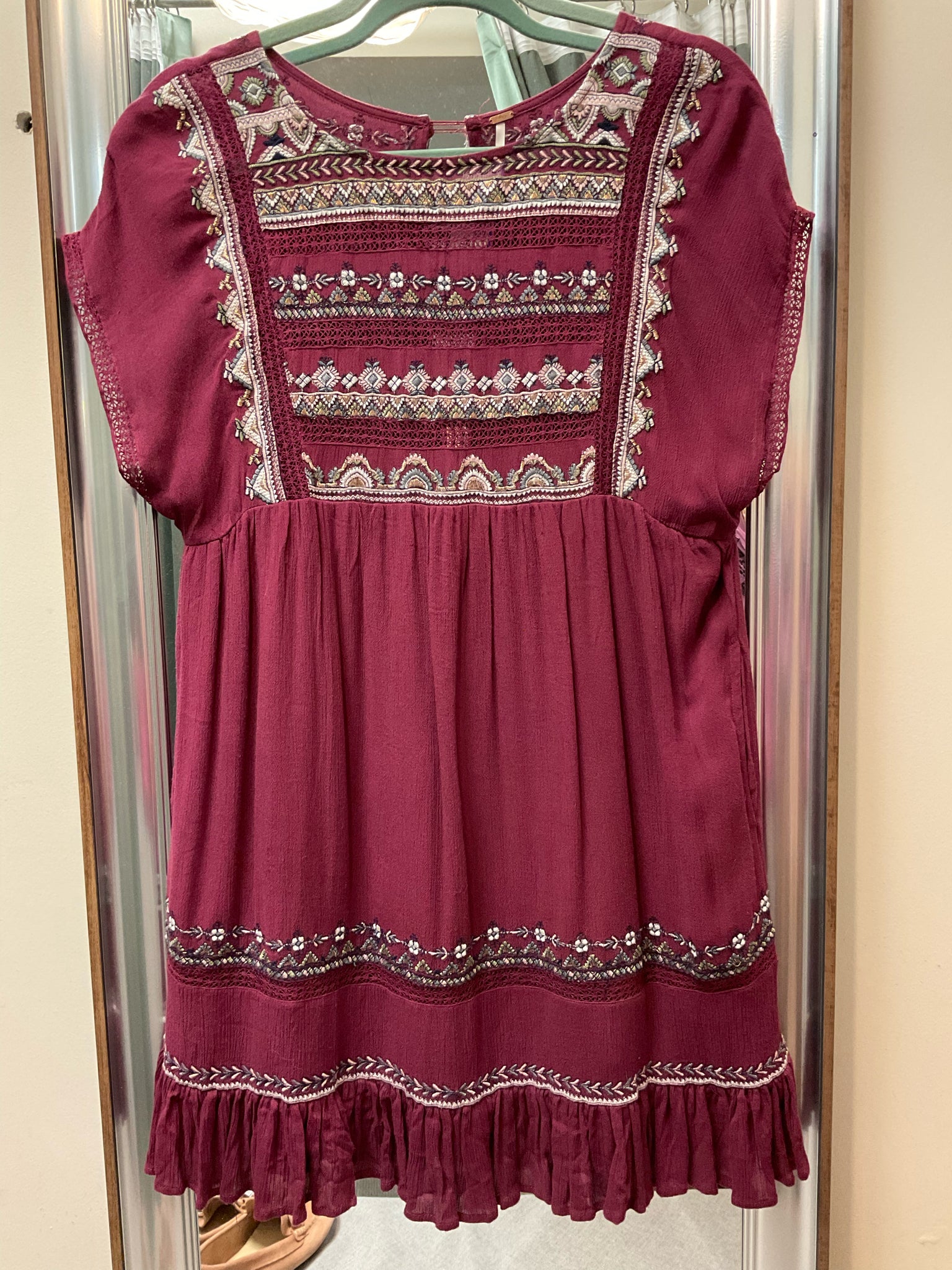 Size XS FREE PEOPLE WINE PRINT Dress