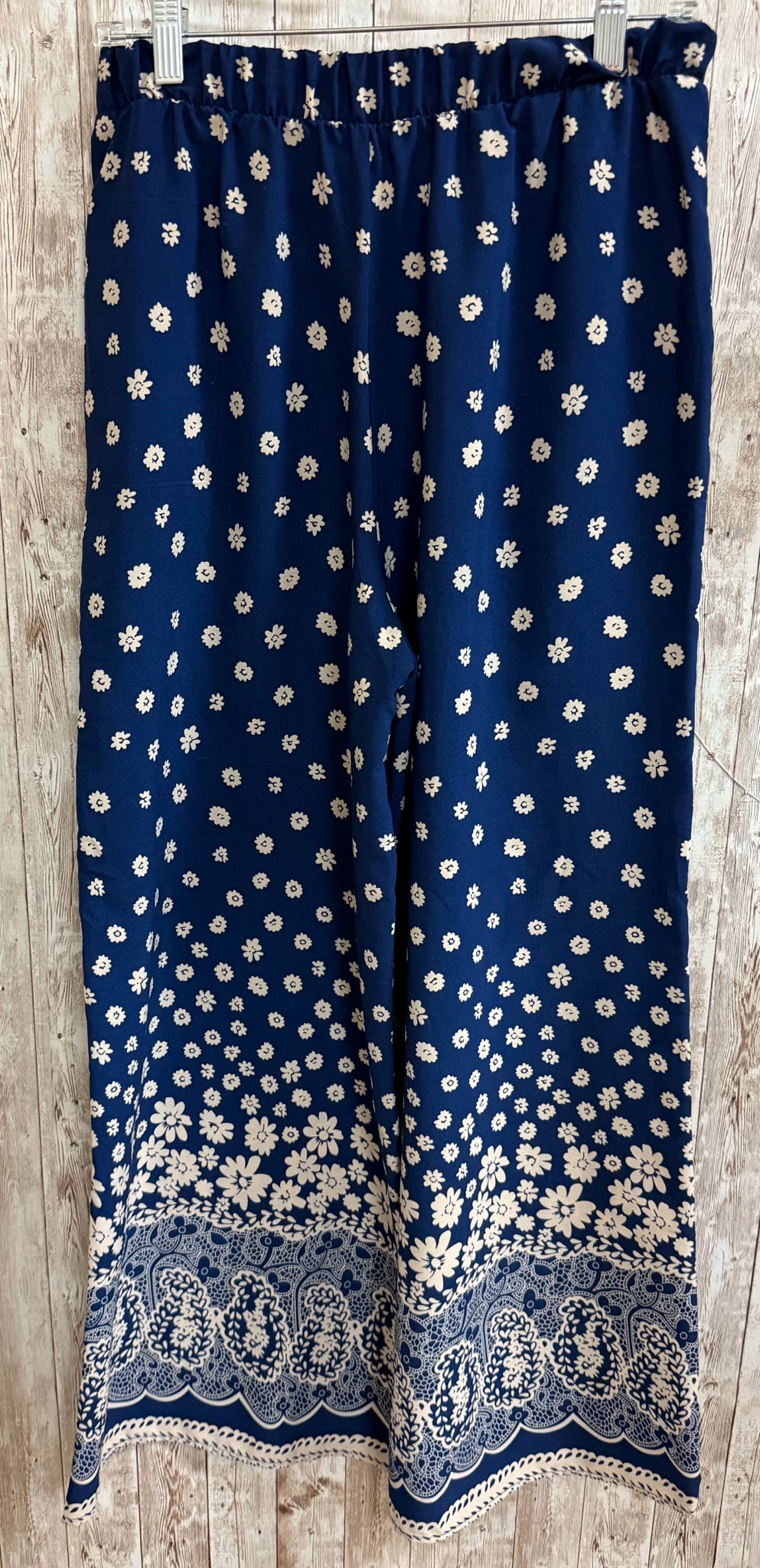 Size S BLU PEPPER BLUE AND TAUPE FLORAL Pants