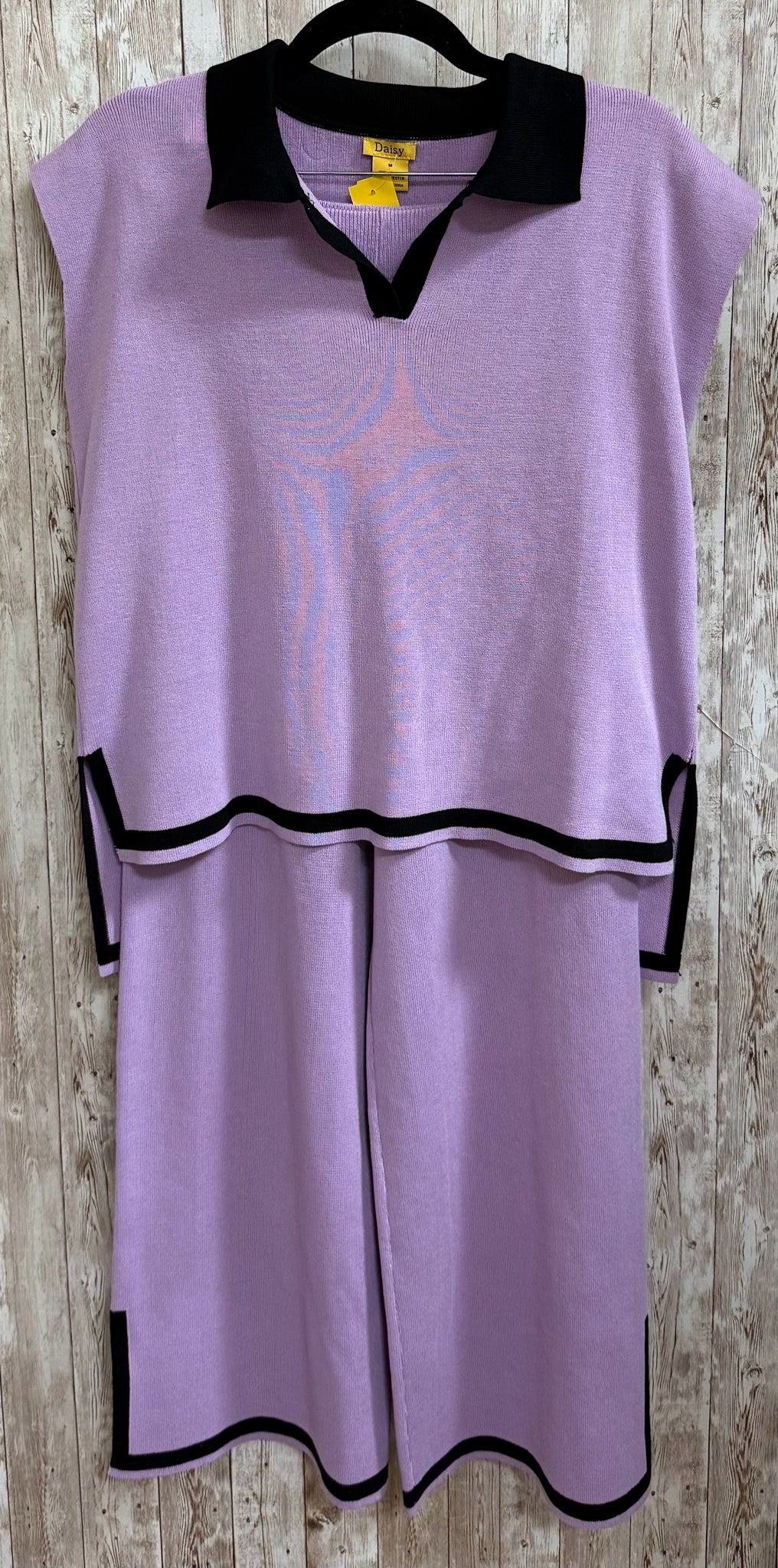 Size M DAISY PURPLE AND BLACK 2 PC PANT SET