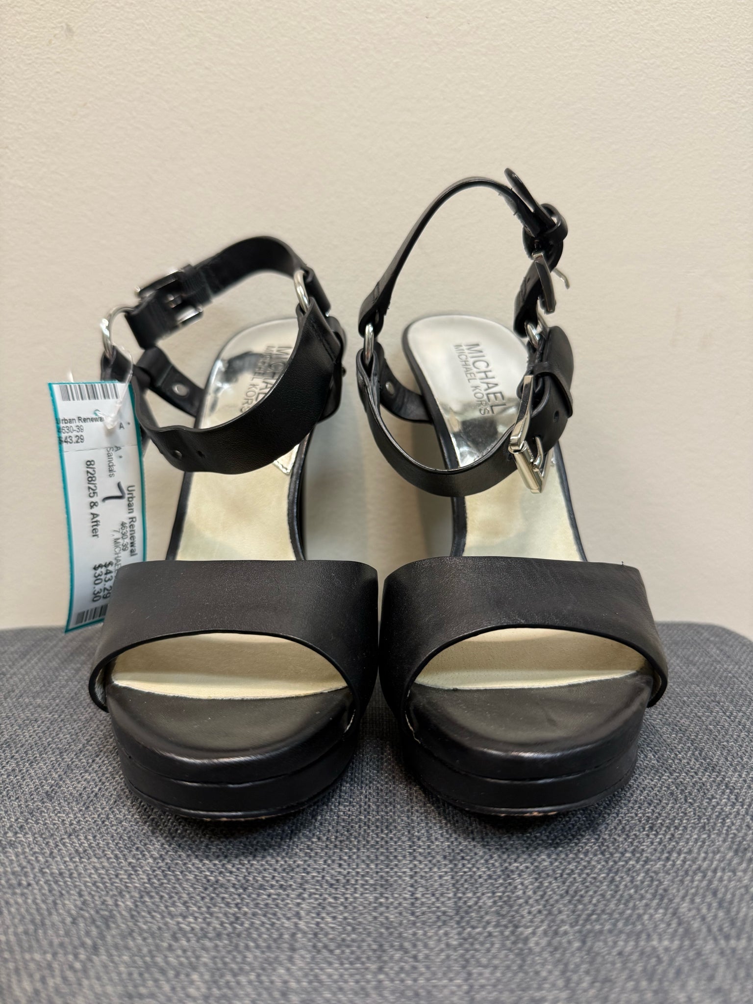 MICHAEL KORS 7 Black Sandals