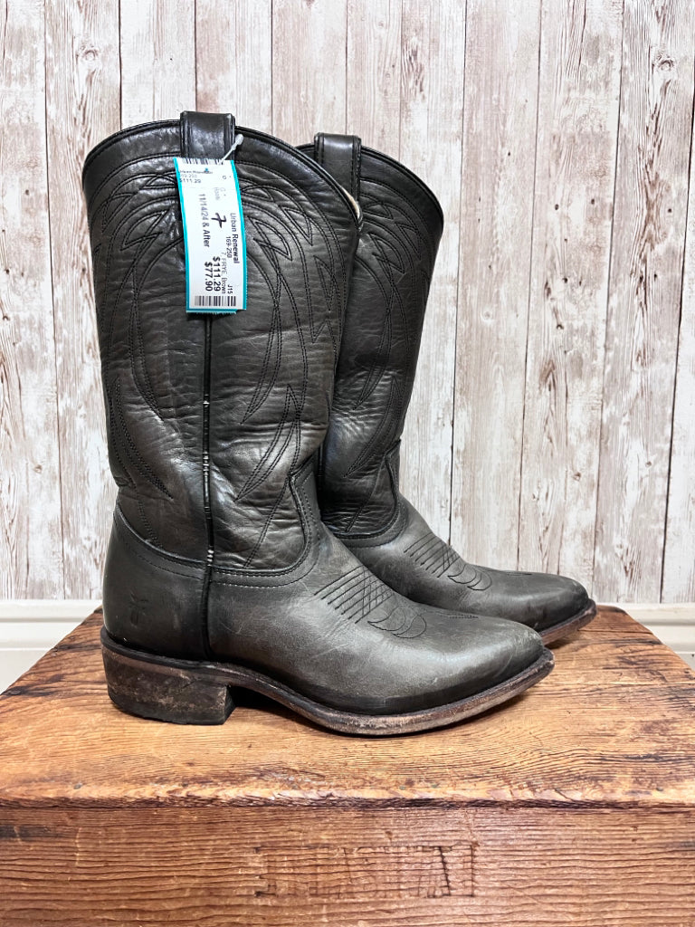 FRYE 7 Brown Boots