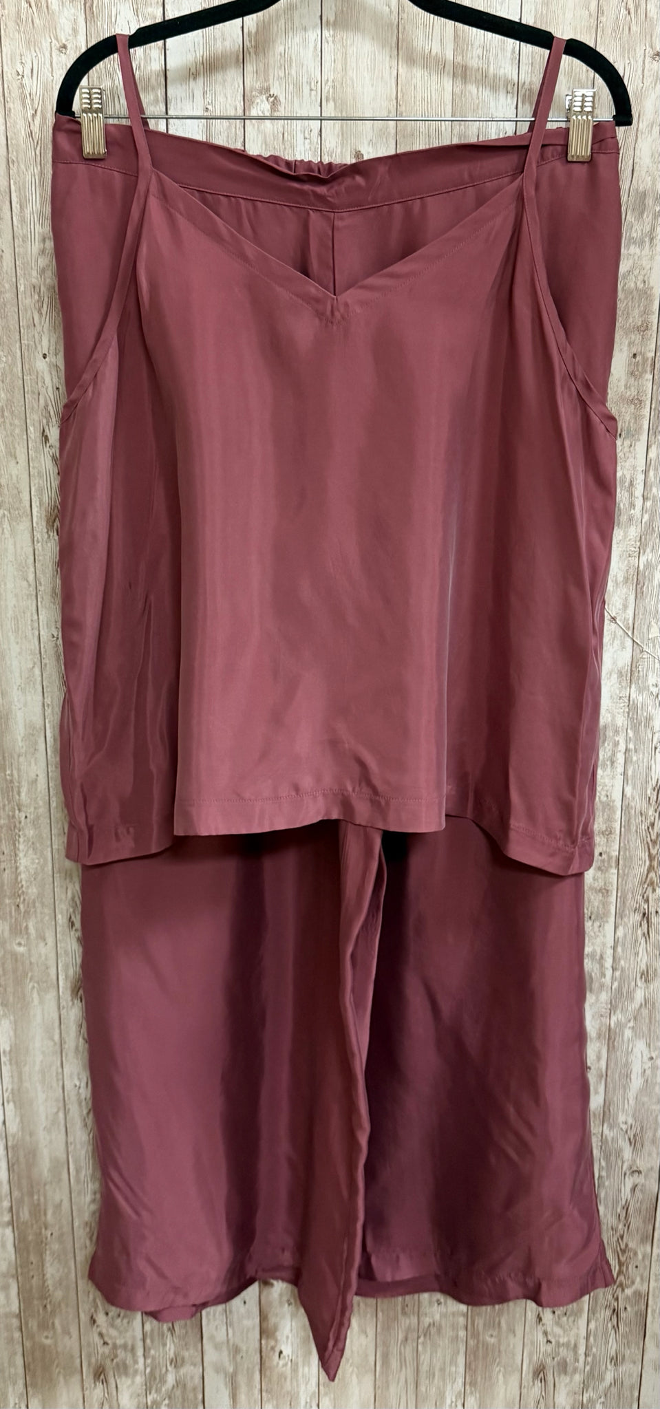 Size L/XL ATHLETA ROSE 2 PC PANT SET