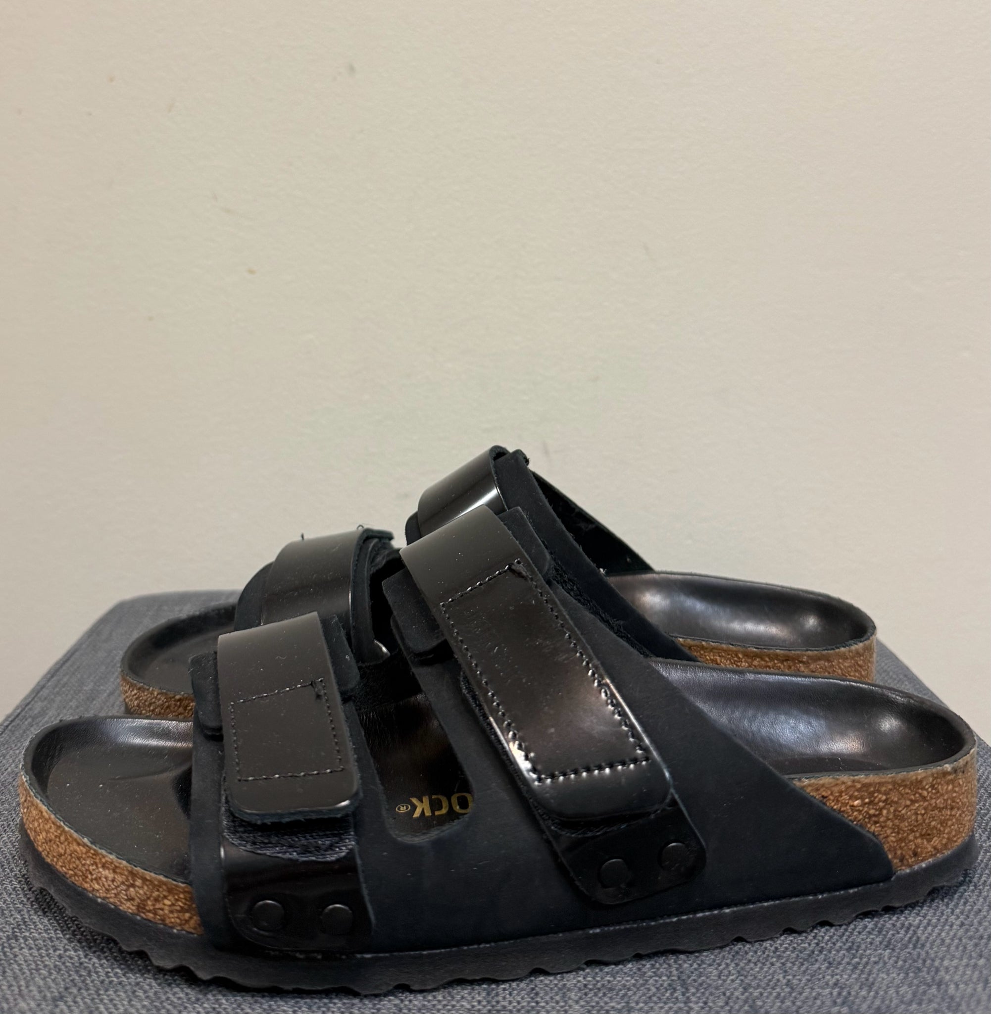 7.5 BIRKENSTOCK Black Sandals