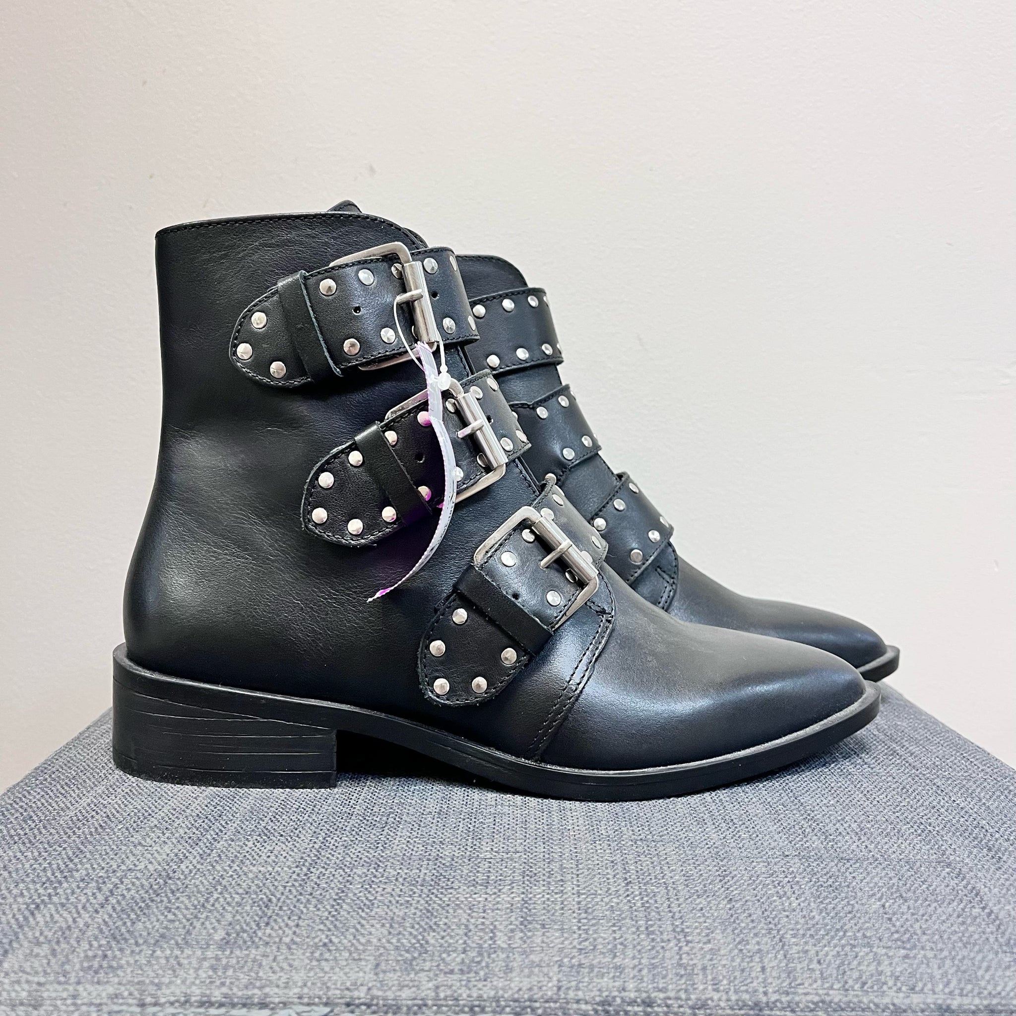 STEVEN NEW YORK 7 Black Boots